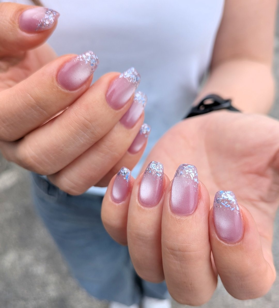 lis.___nail