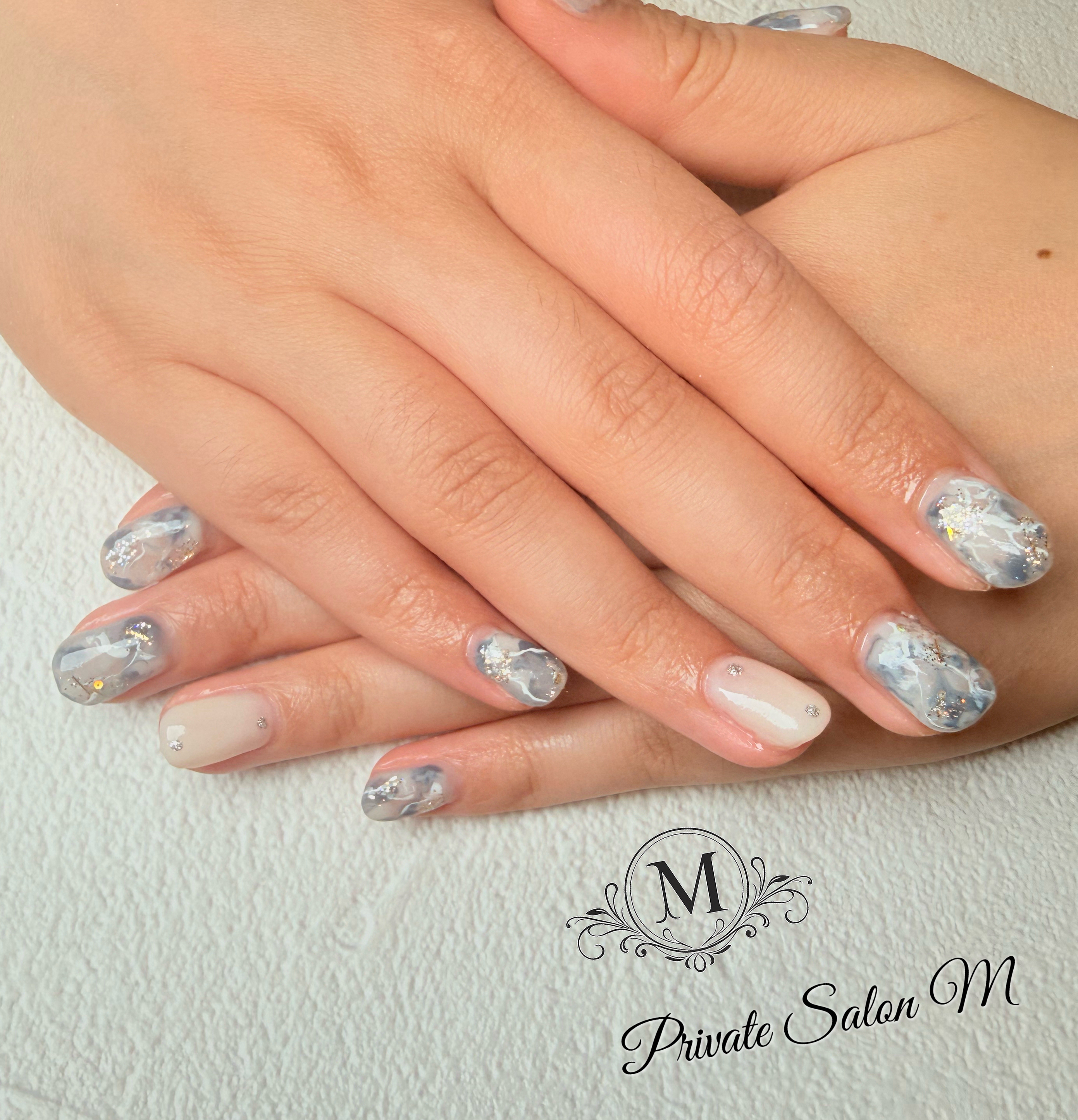 Private.Salon.M