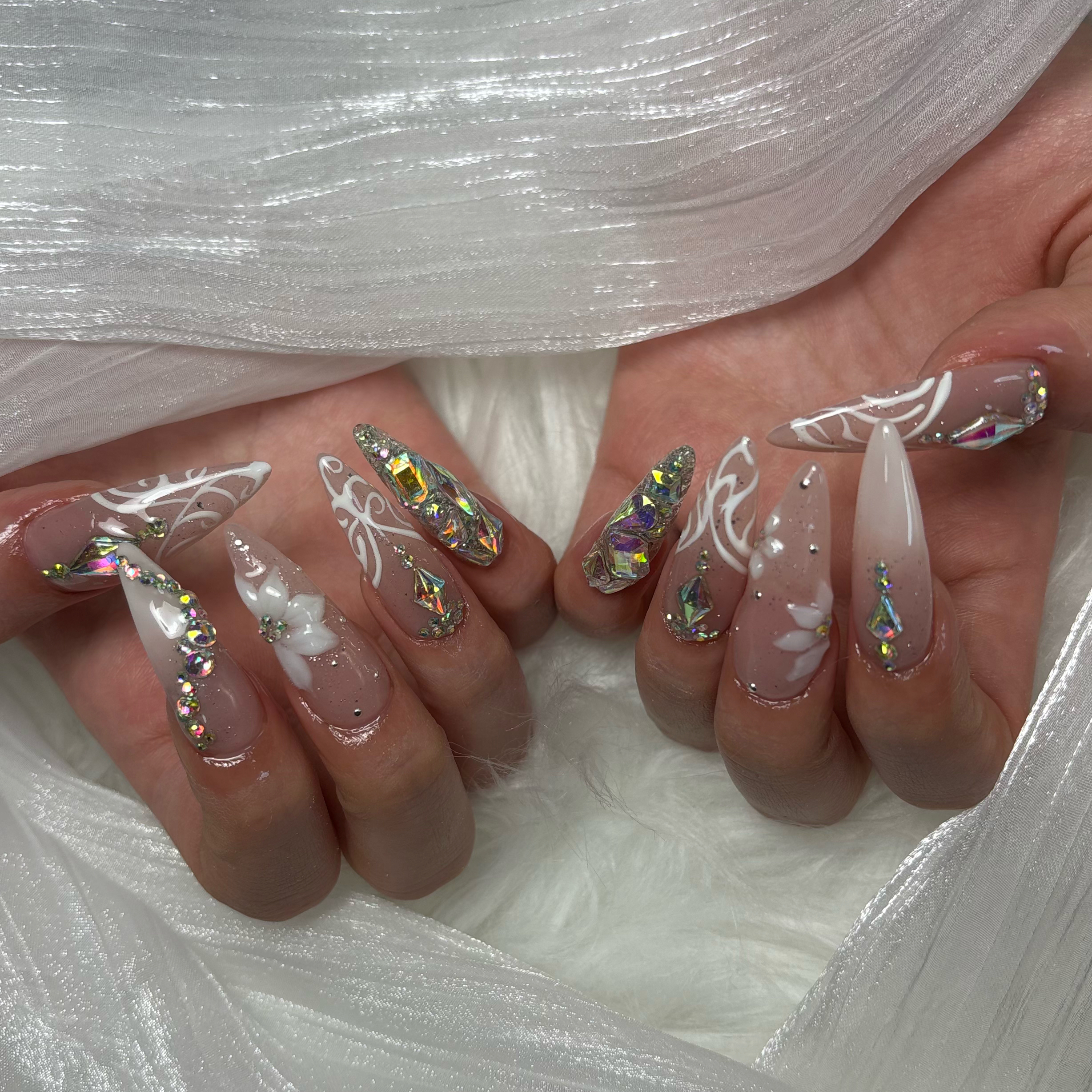 Lia__nail