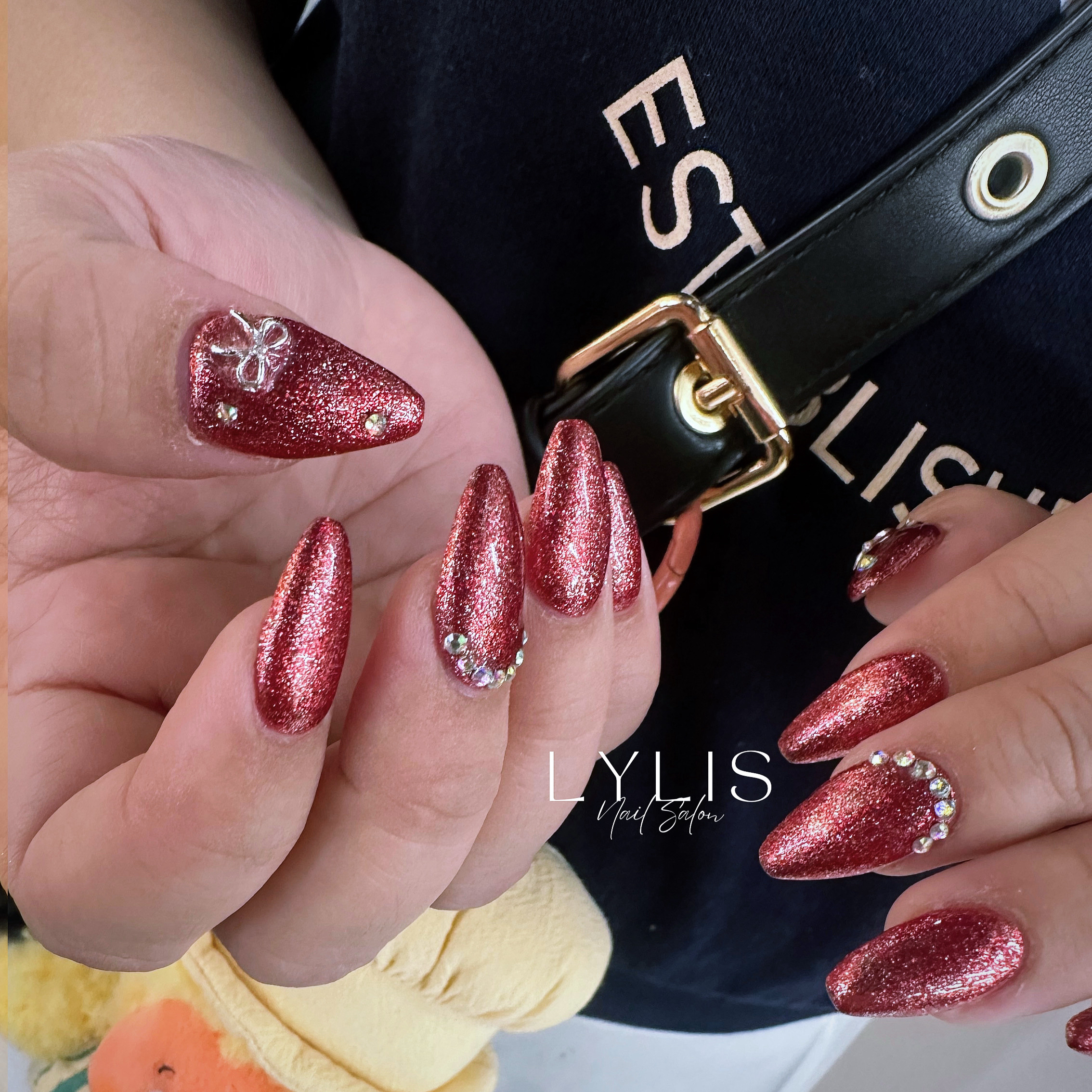 LYLIS_NAIL