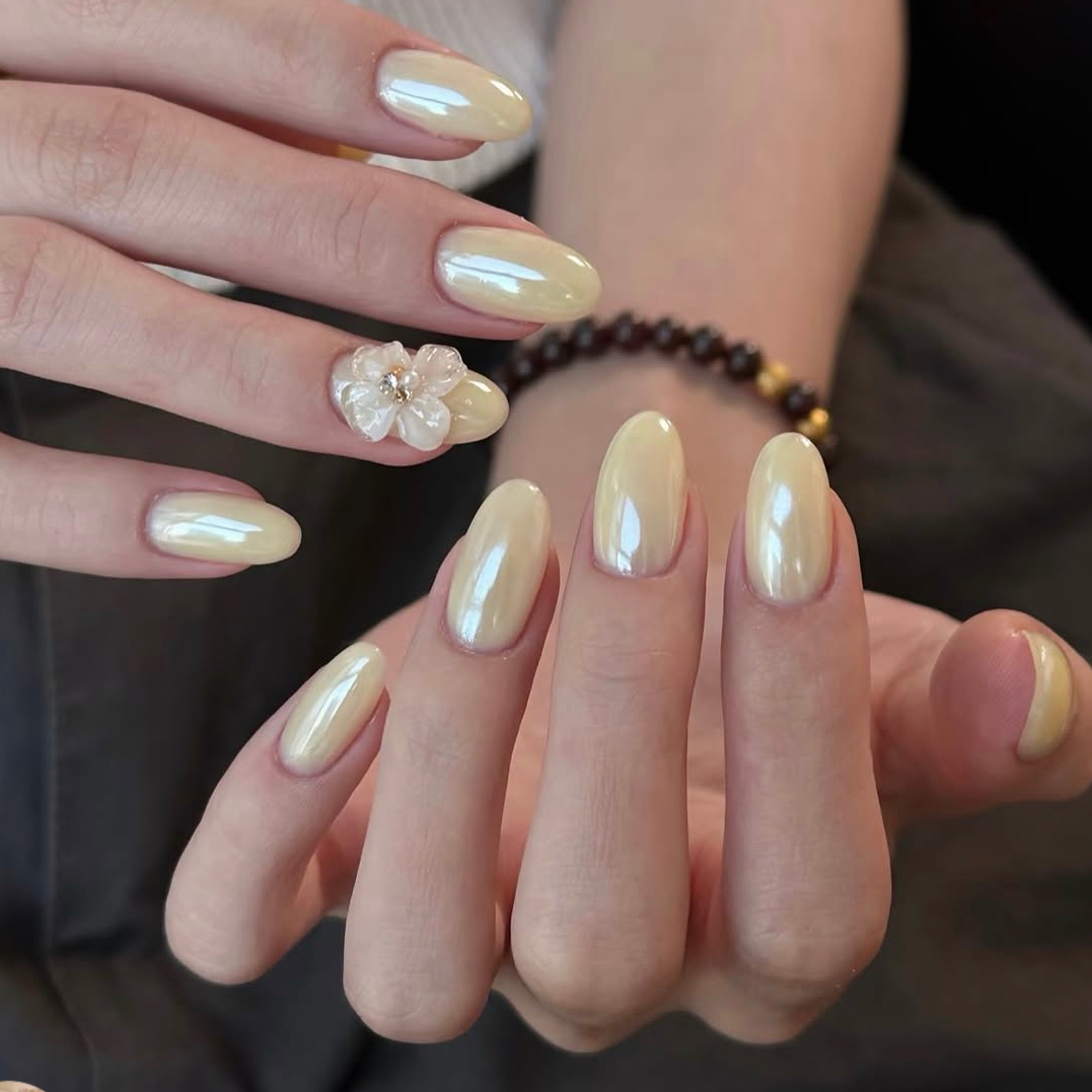 Naomi_RibonNail