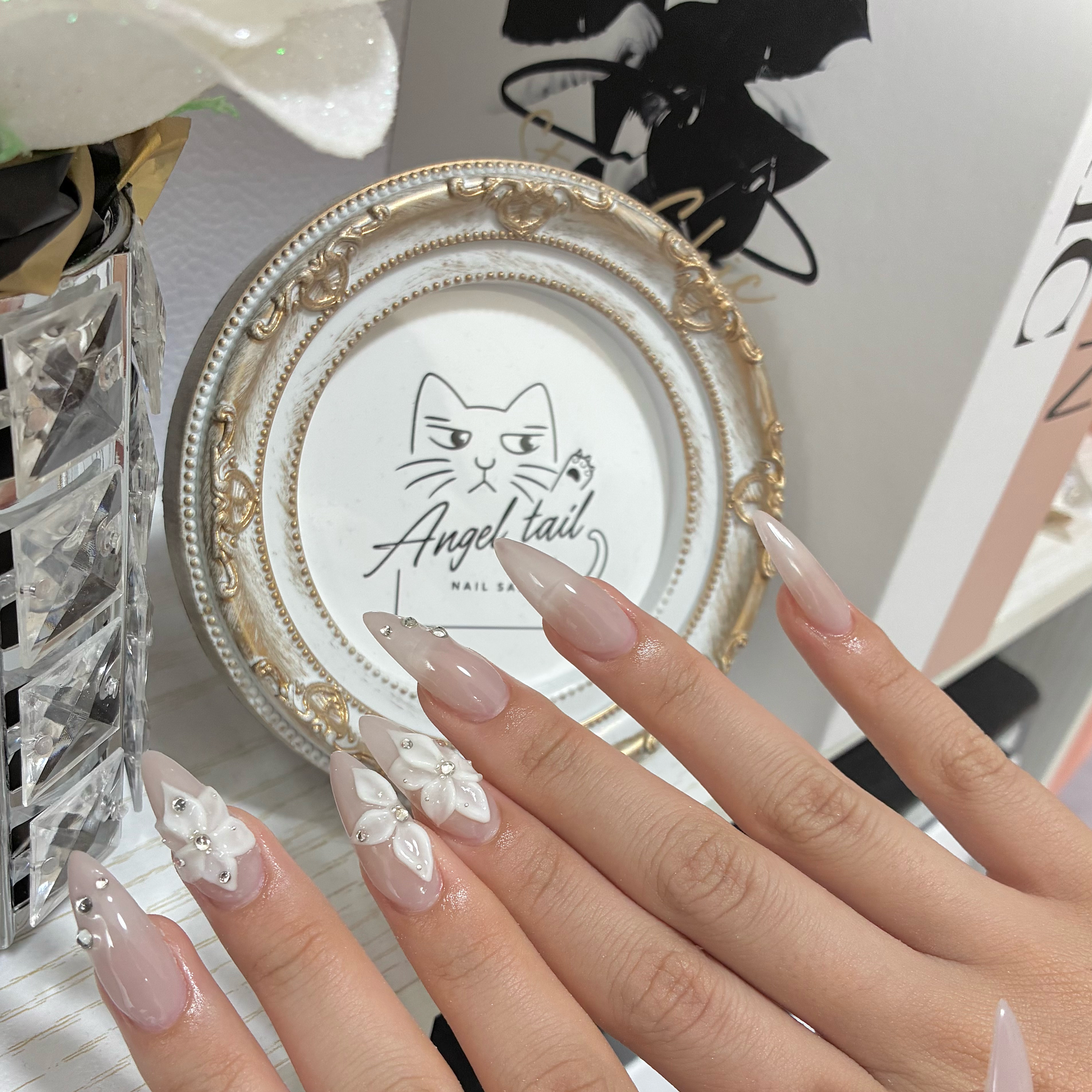Angel.tail_