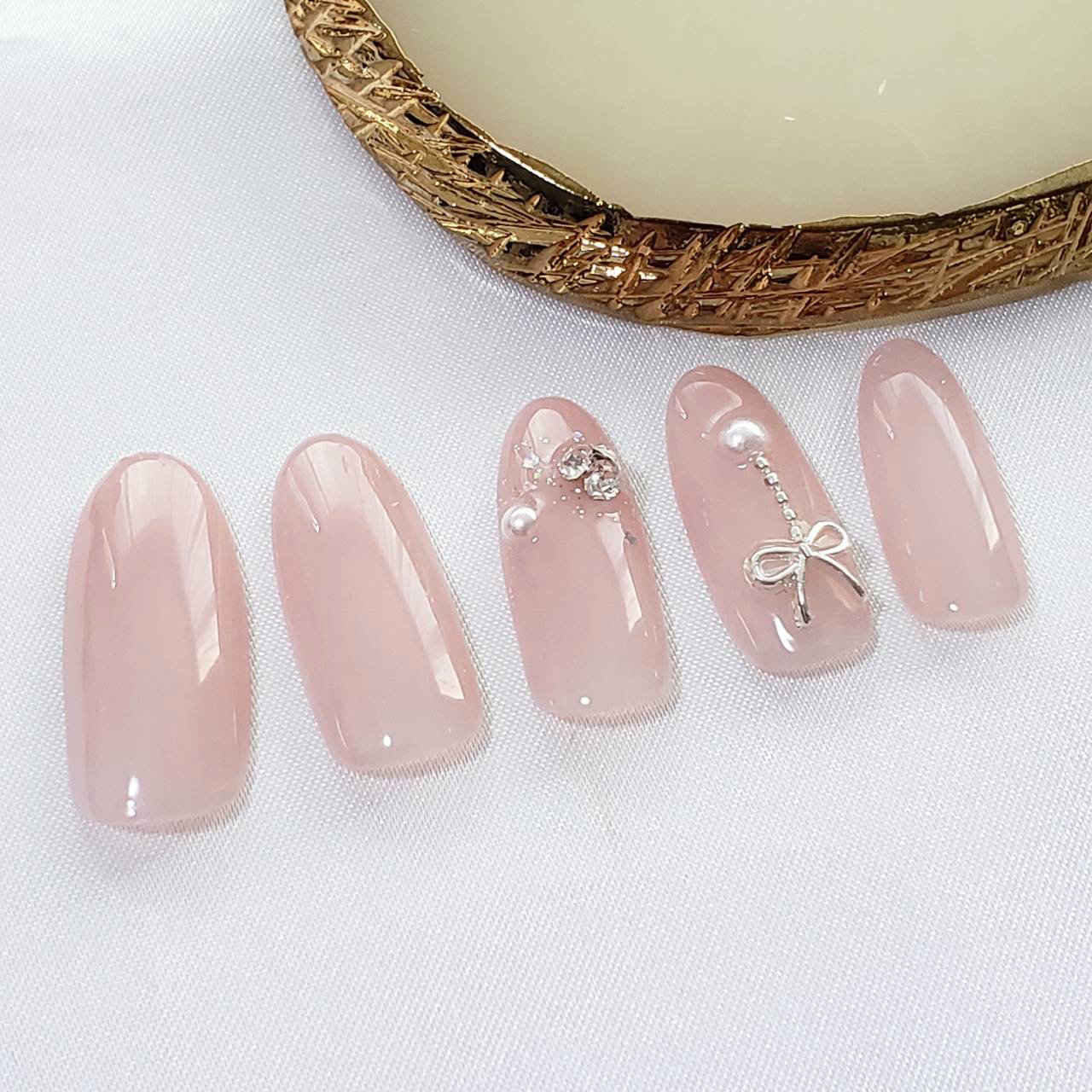LINO_NAIL