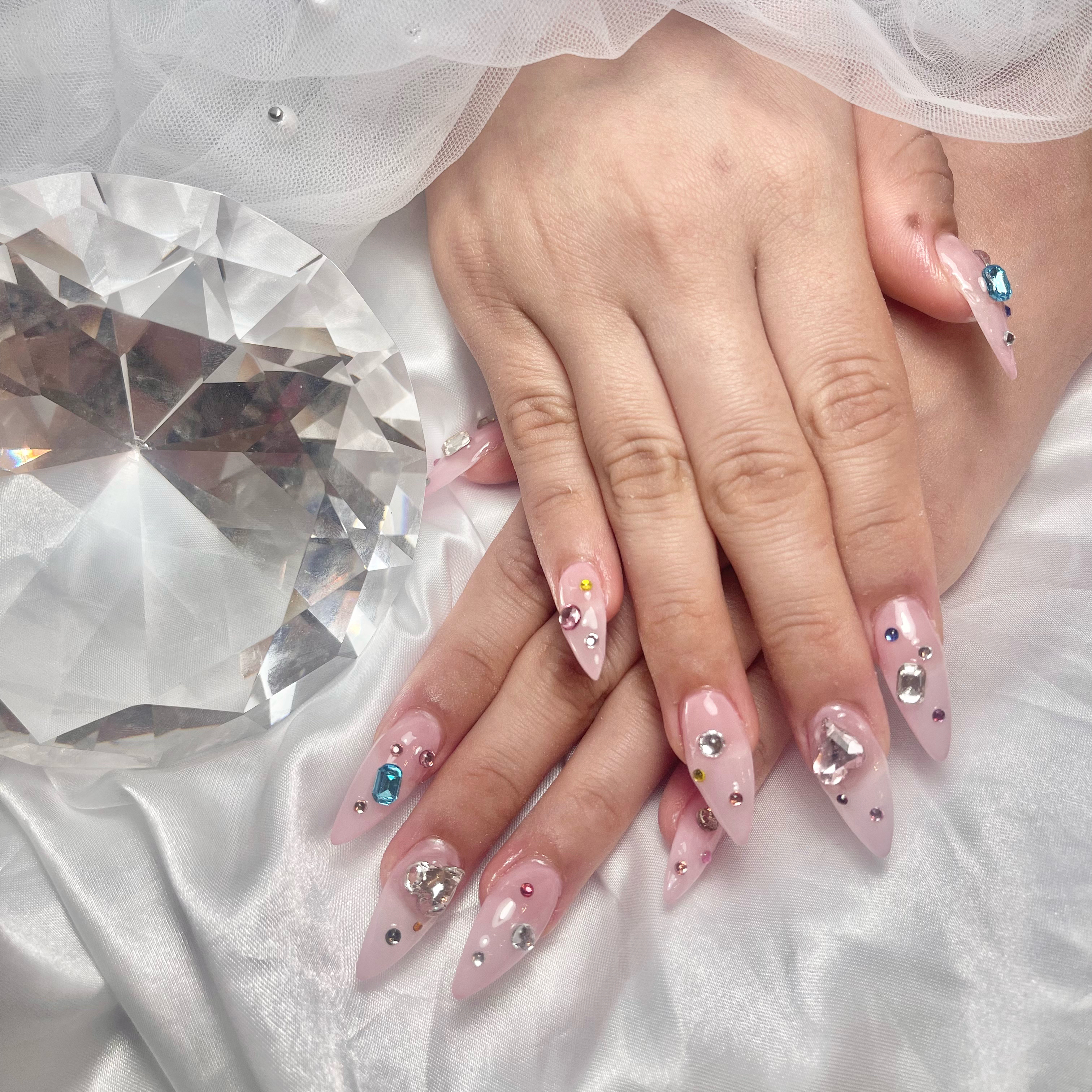 o6m_nail
