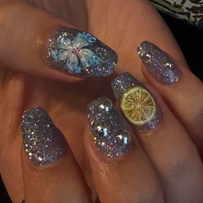 【当店オフ無料🫧】キラキラフラッシュネイル