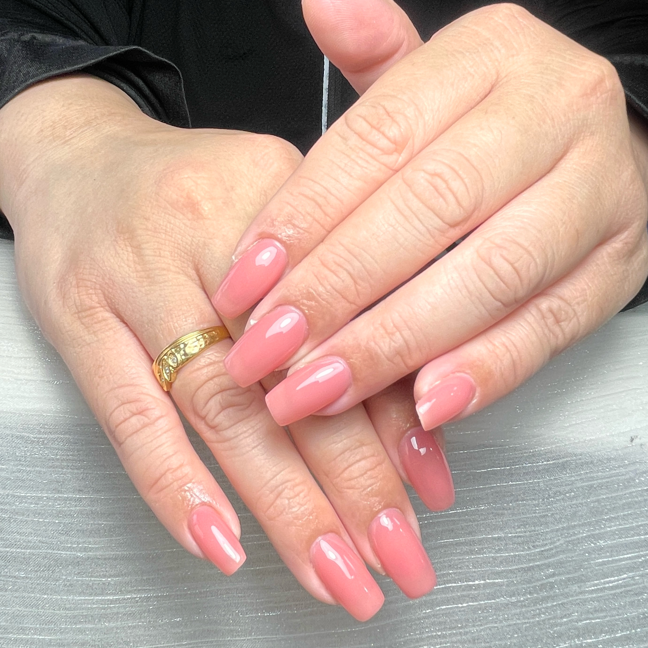 PeachNail_staff