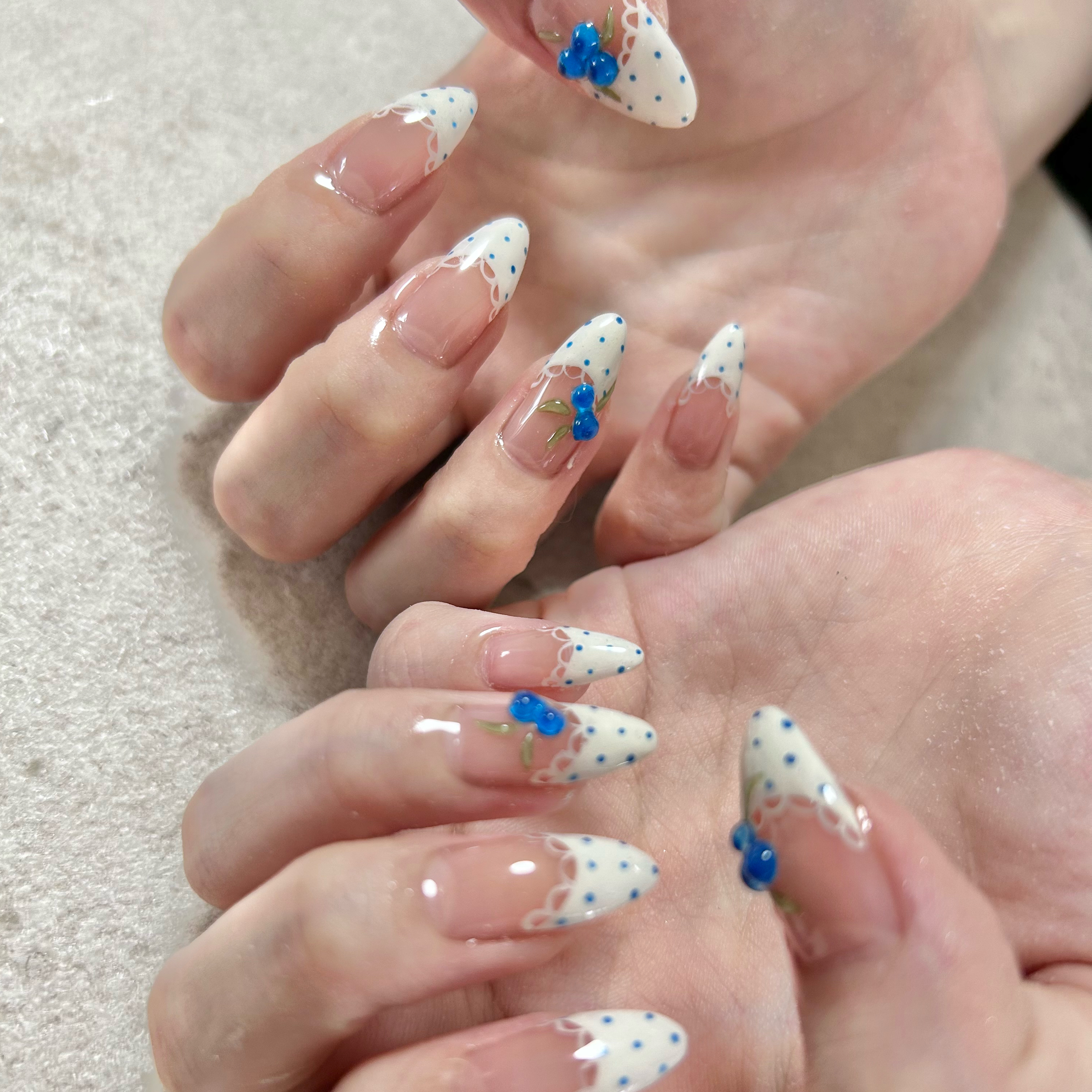 Rolissenail
