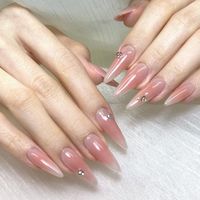 ri.nail_