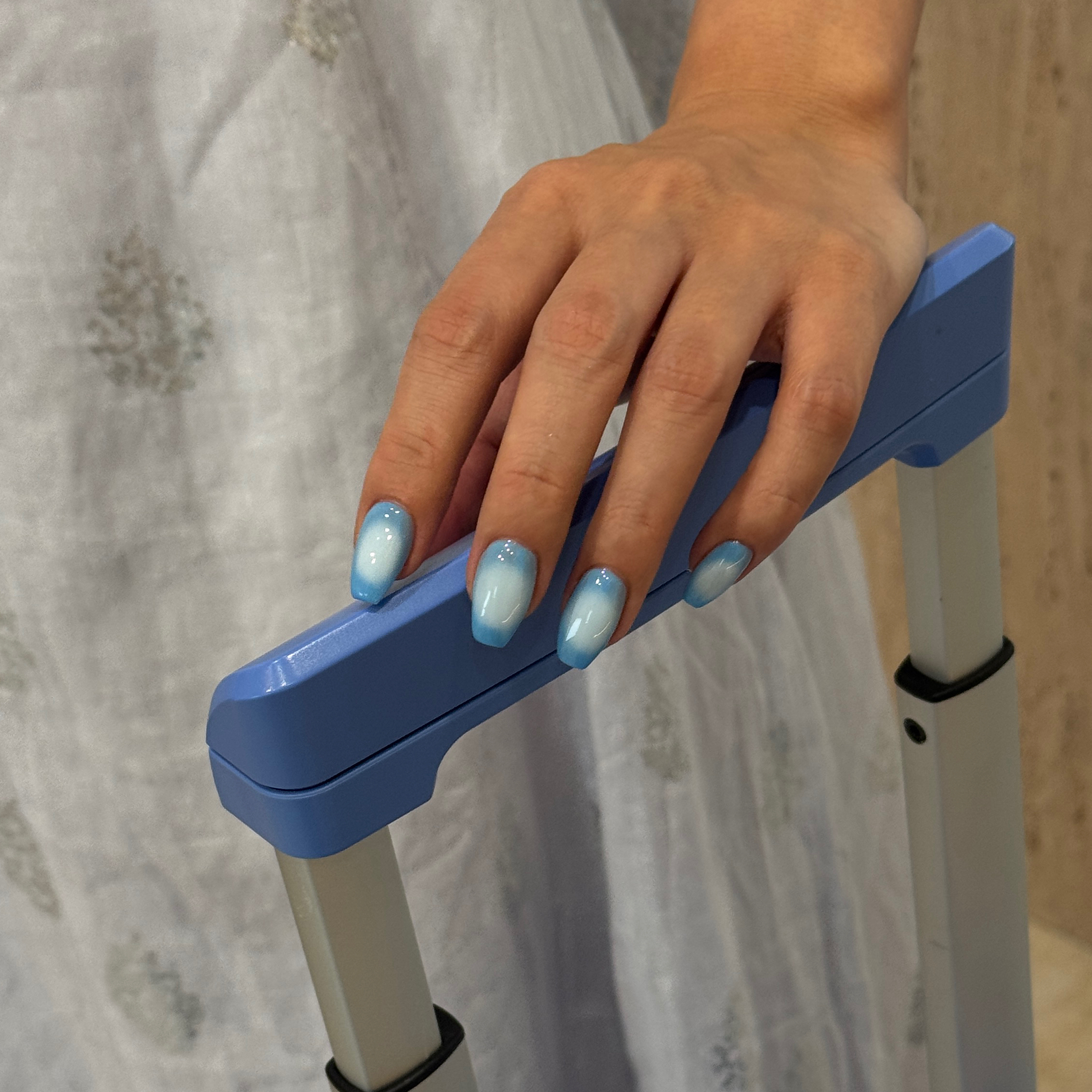 LINEA_nailSTUDIO