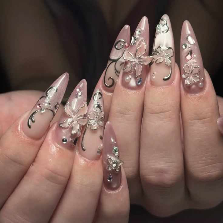 DIAMOND.NAIL.STUDIO
