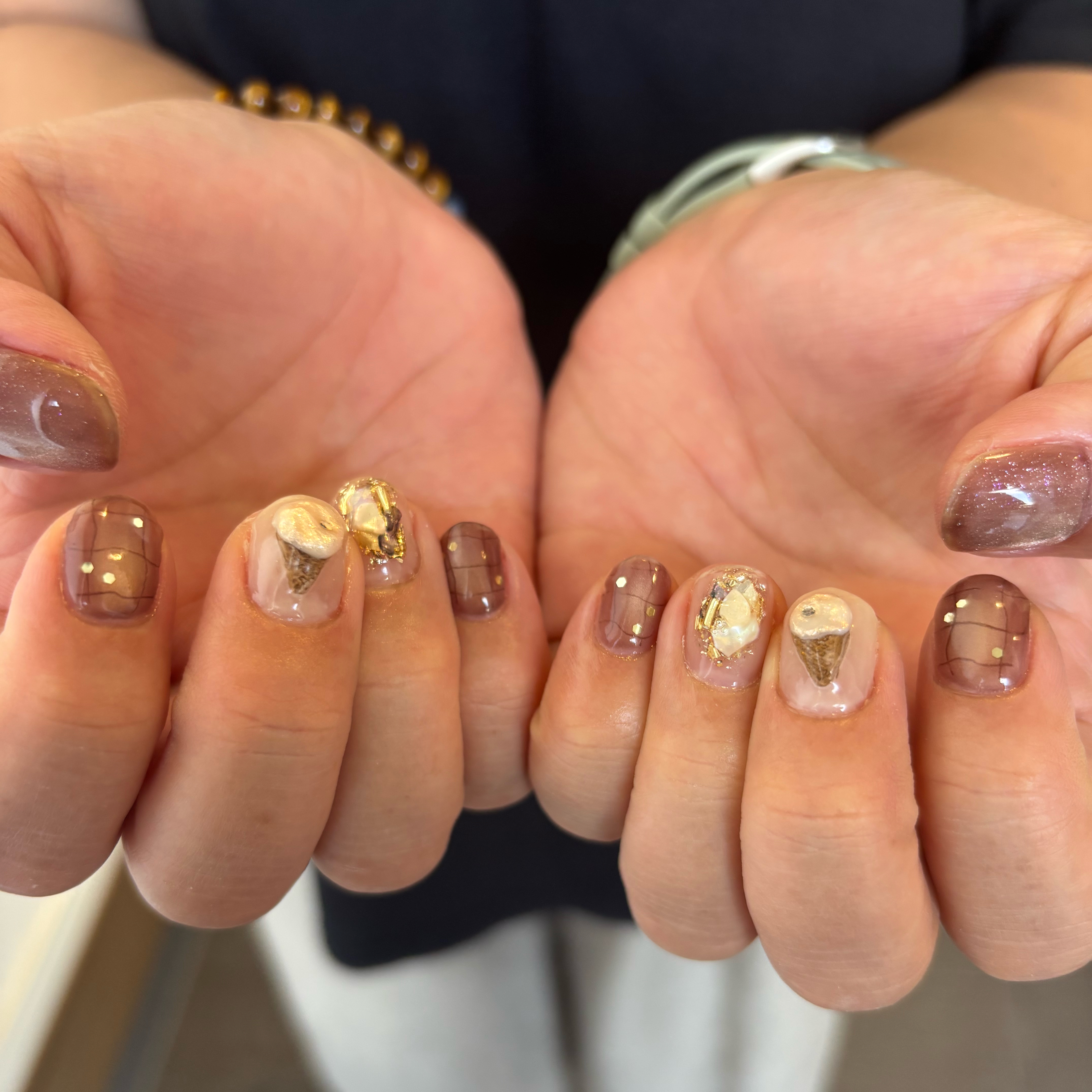 colorer_nail.ami