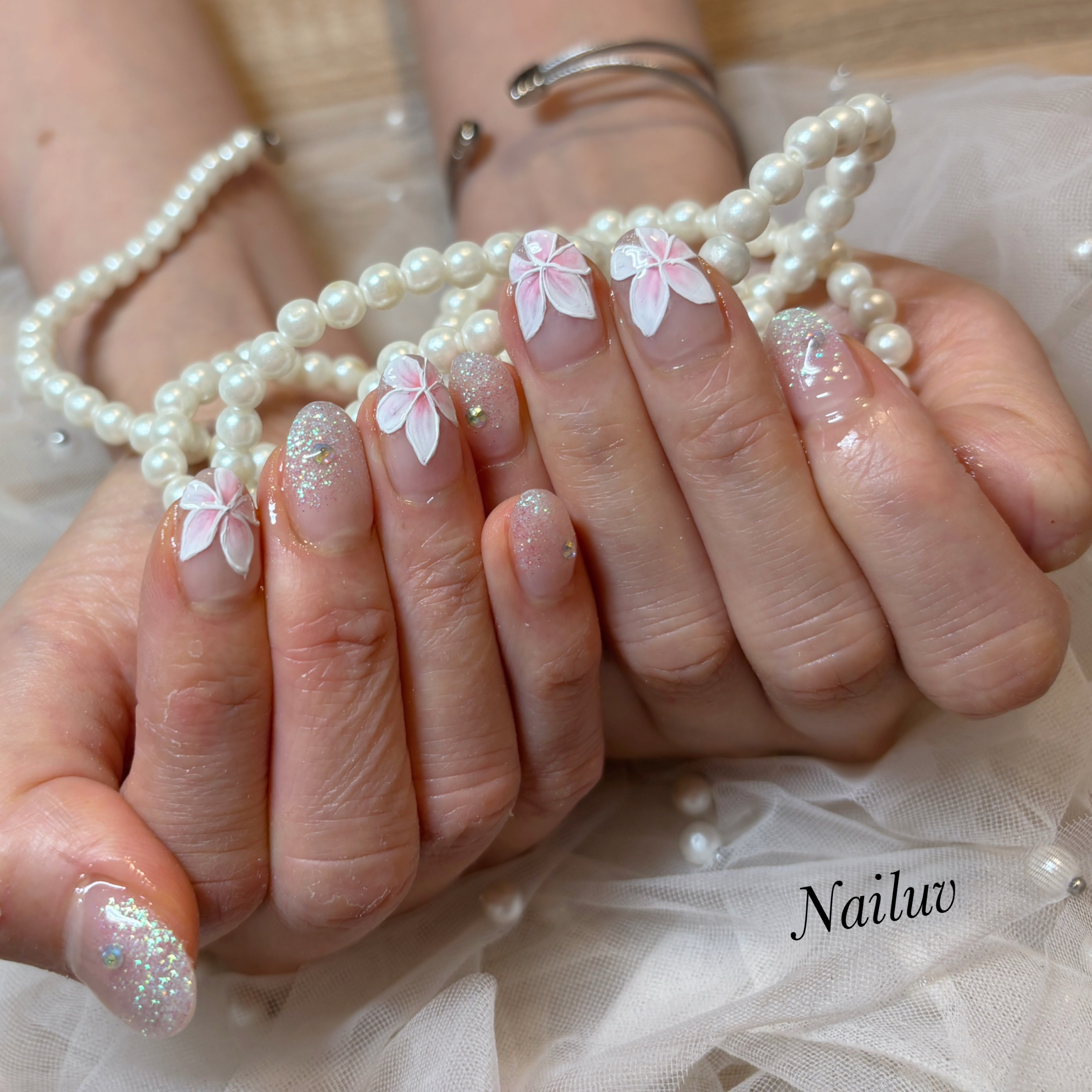Nailuv