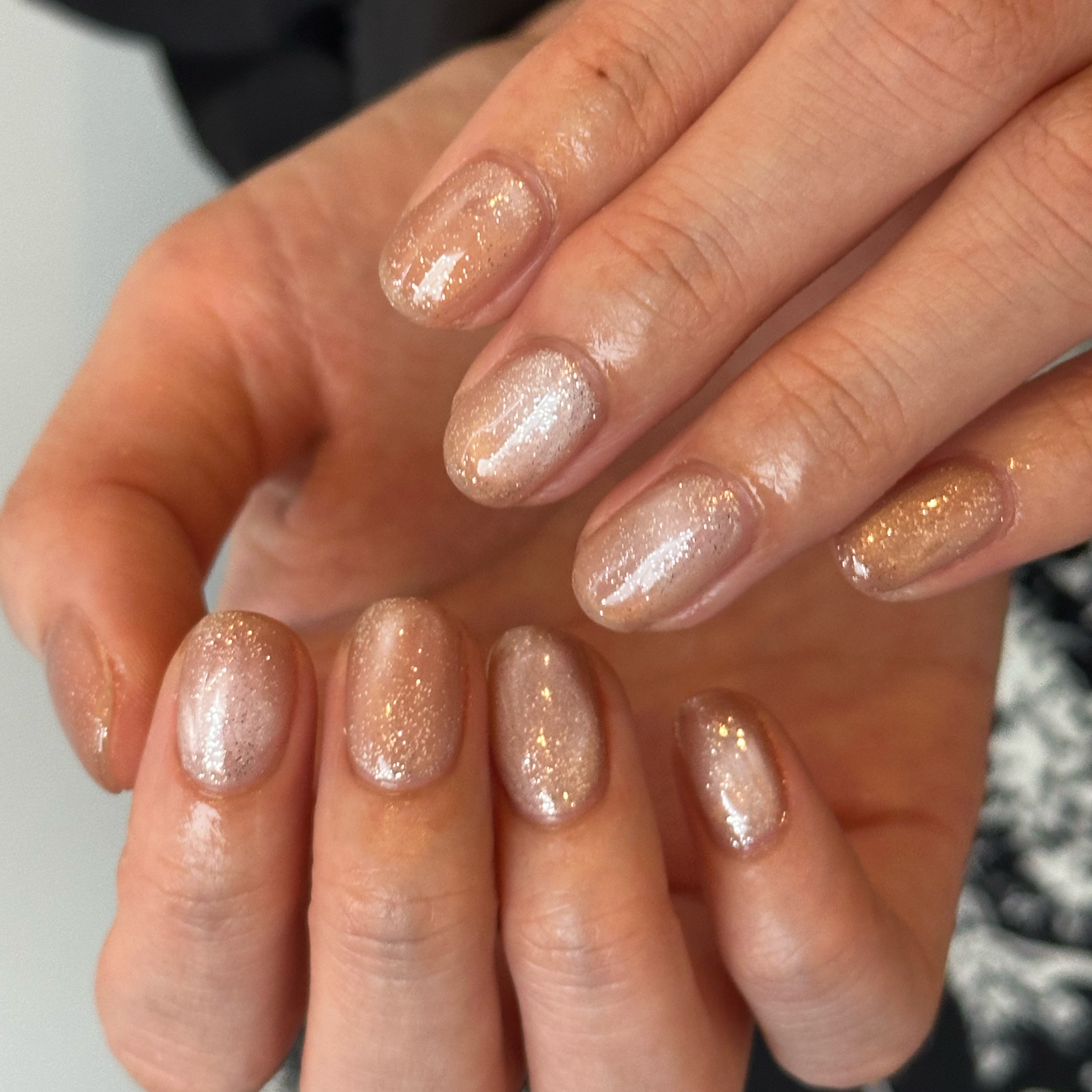 ana_nail