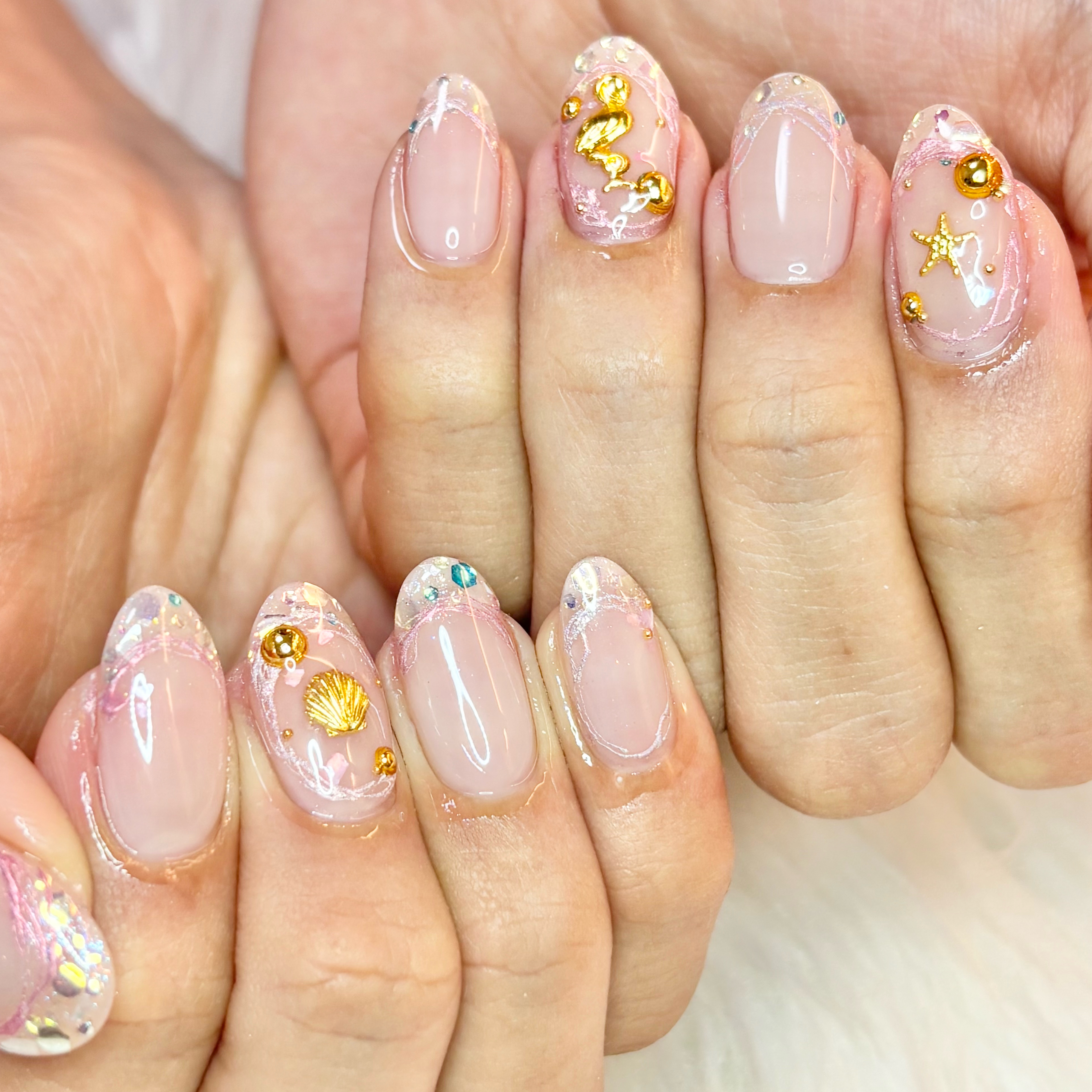 nail_room_Enu