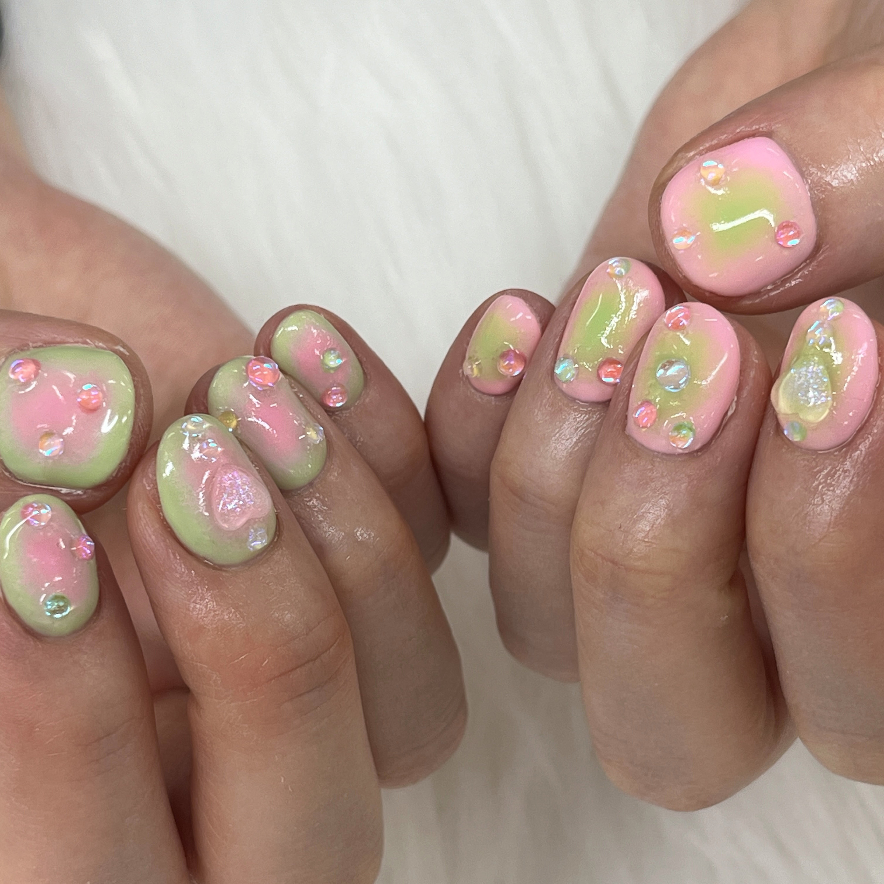 nail_aki