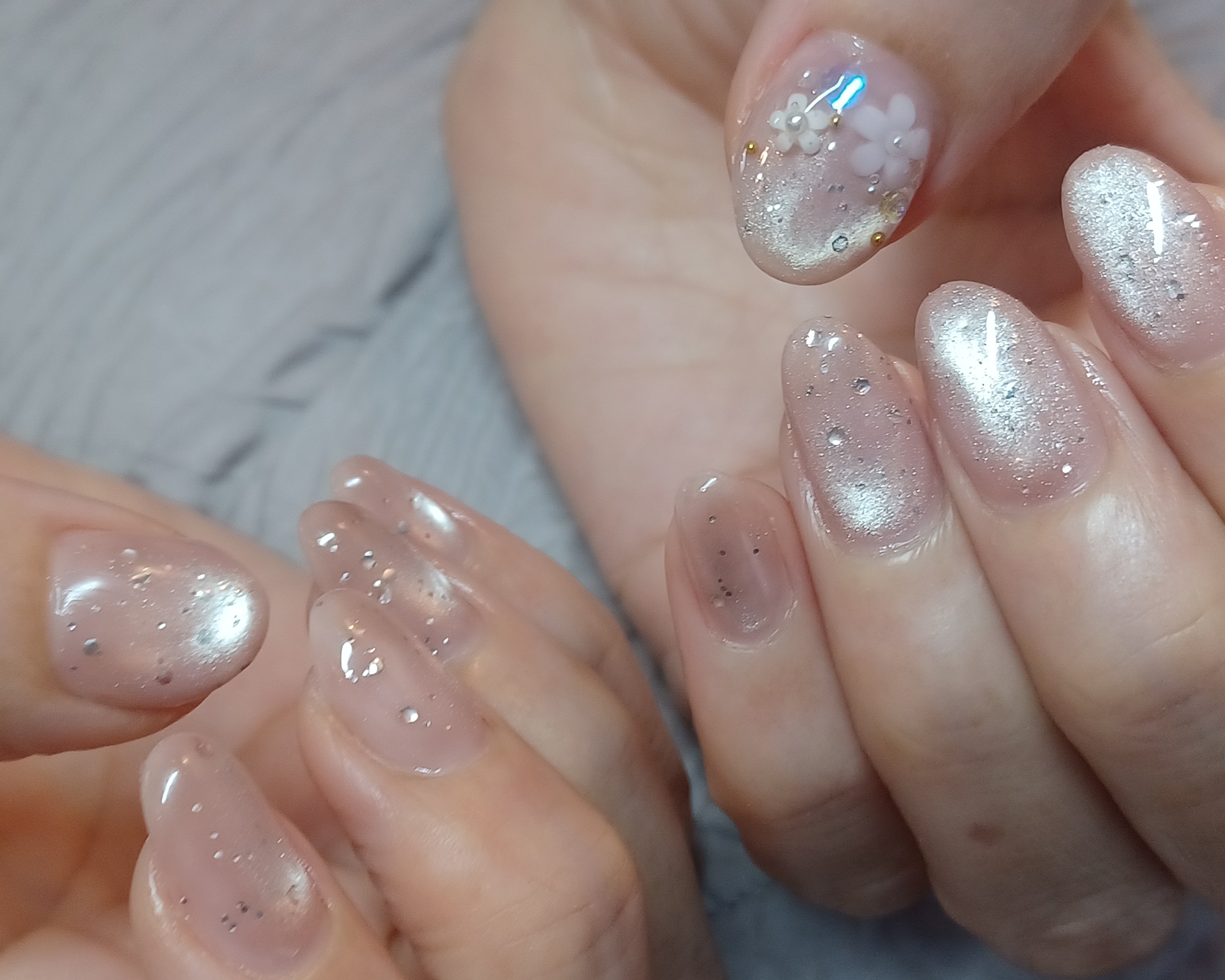 antique.nail