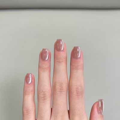 【美大生‼️ネイリスト】【艶やかな手元を演出する】大人気のマグネットワンカラー　