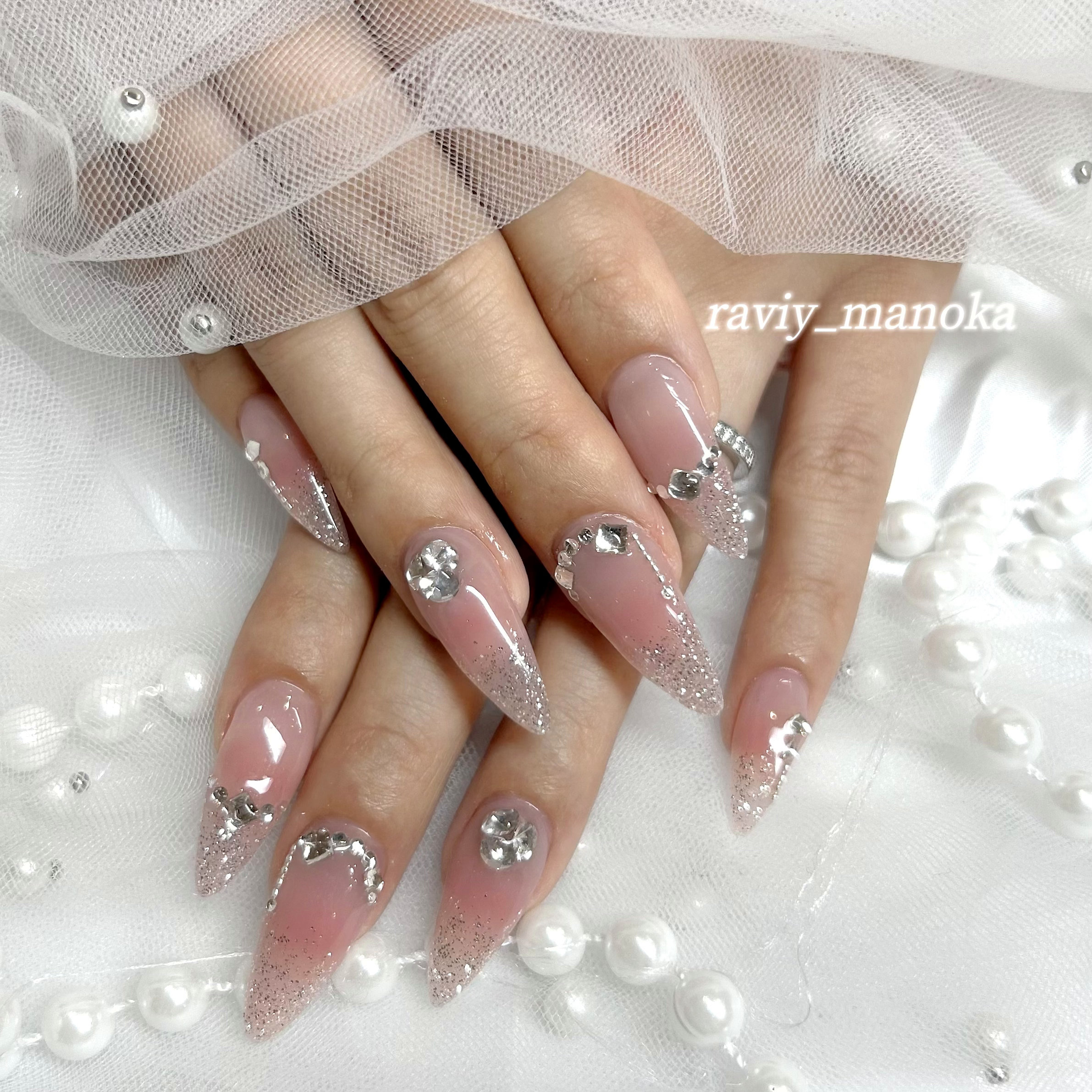 raviy_manoka