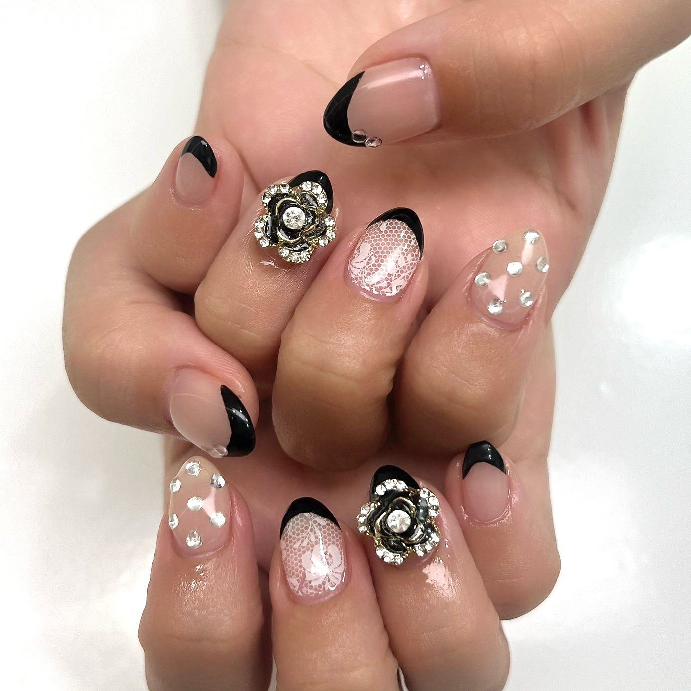 aala_nail