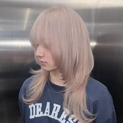 カット＋カラーモデル　レイヤーカットorハッシュカットカラーモデル