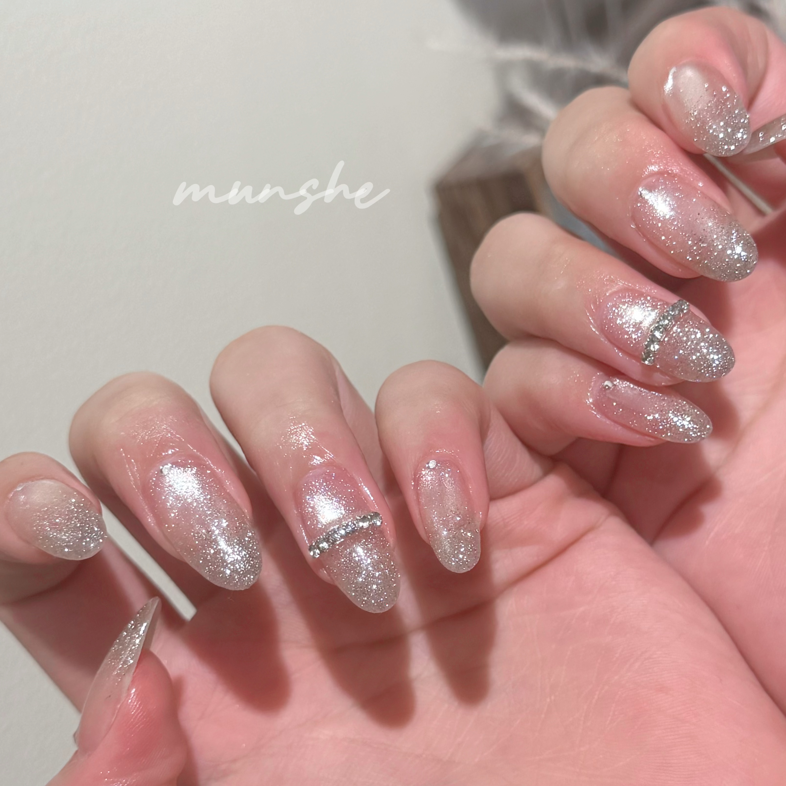 munshe_nails