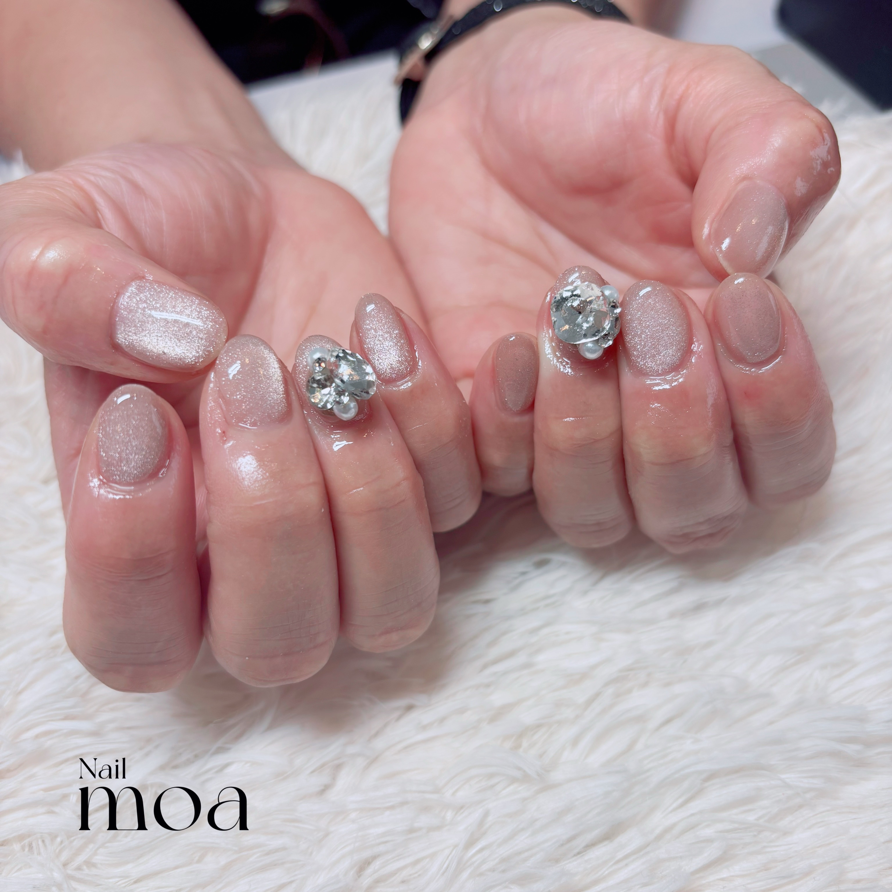 nail.moa