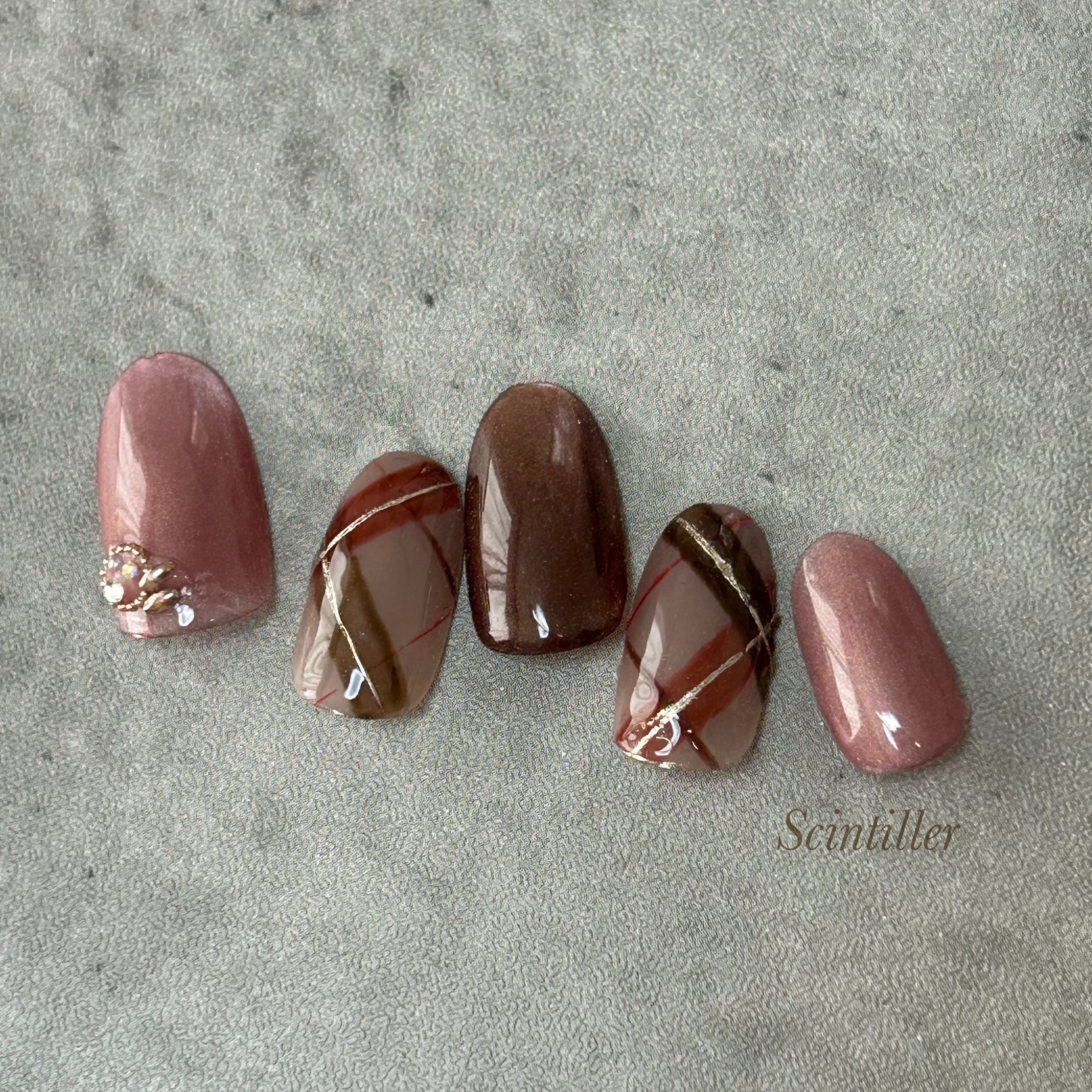 nailsalon_Scintiller