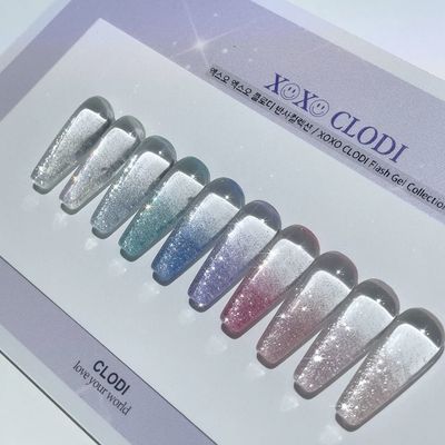 フラッシュネイル　ダイヤモンドフラッシュもあり！