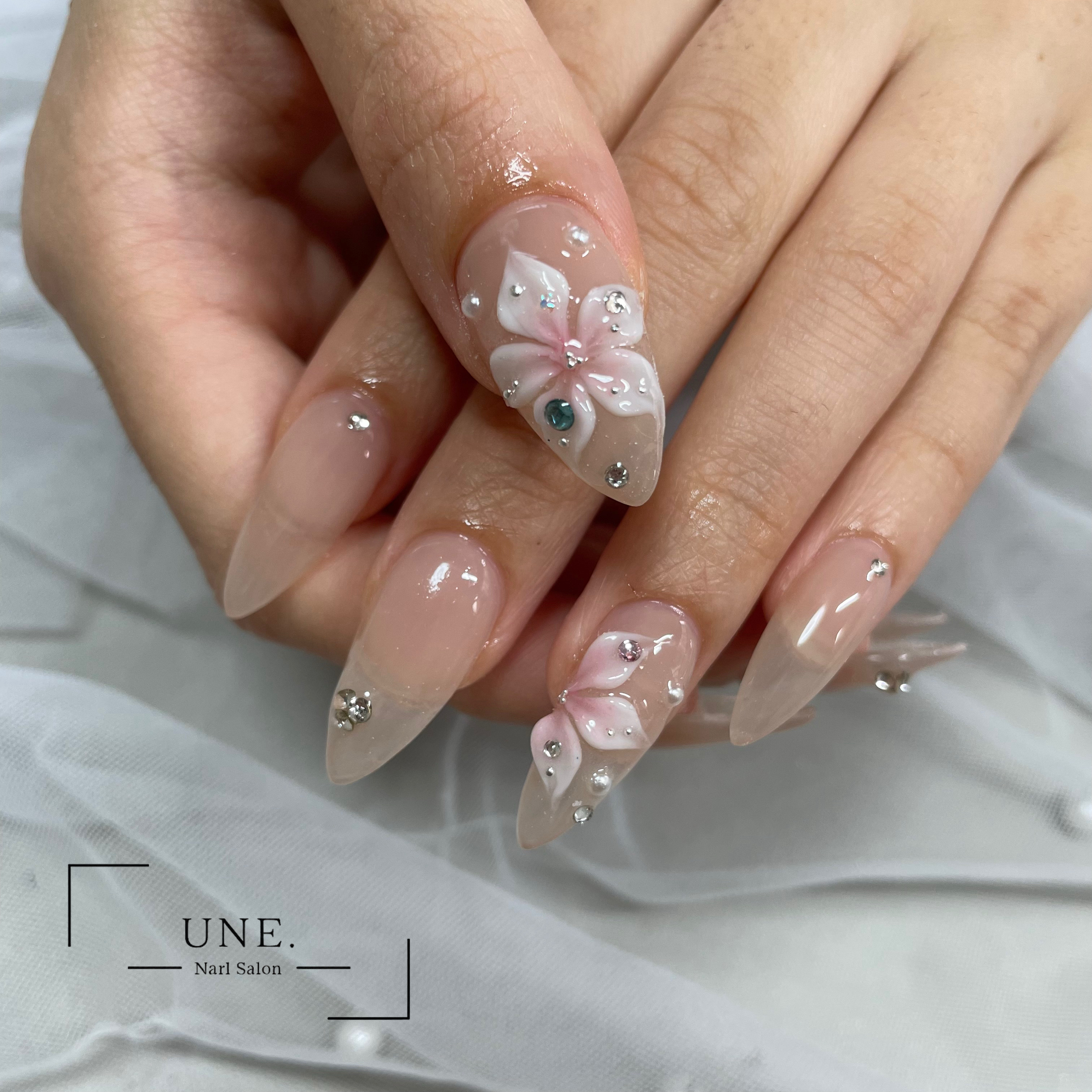 une.nail1022