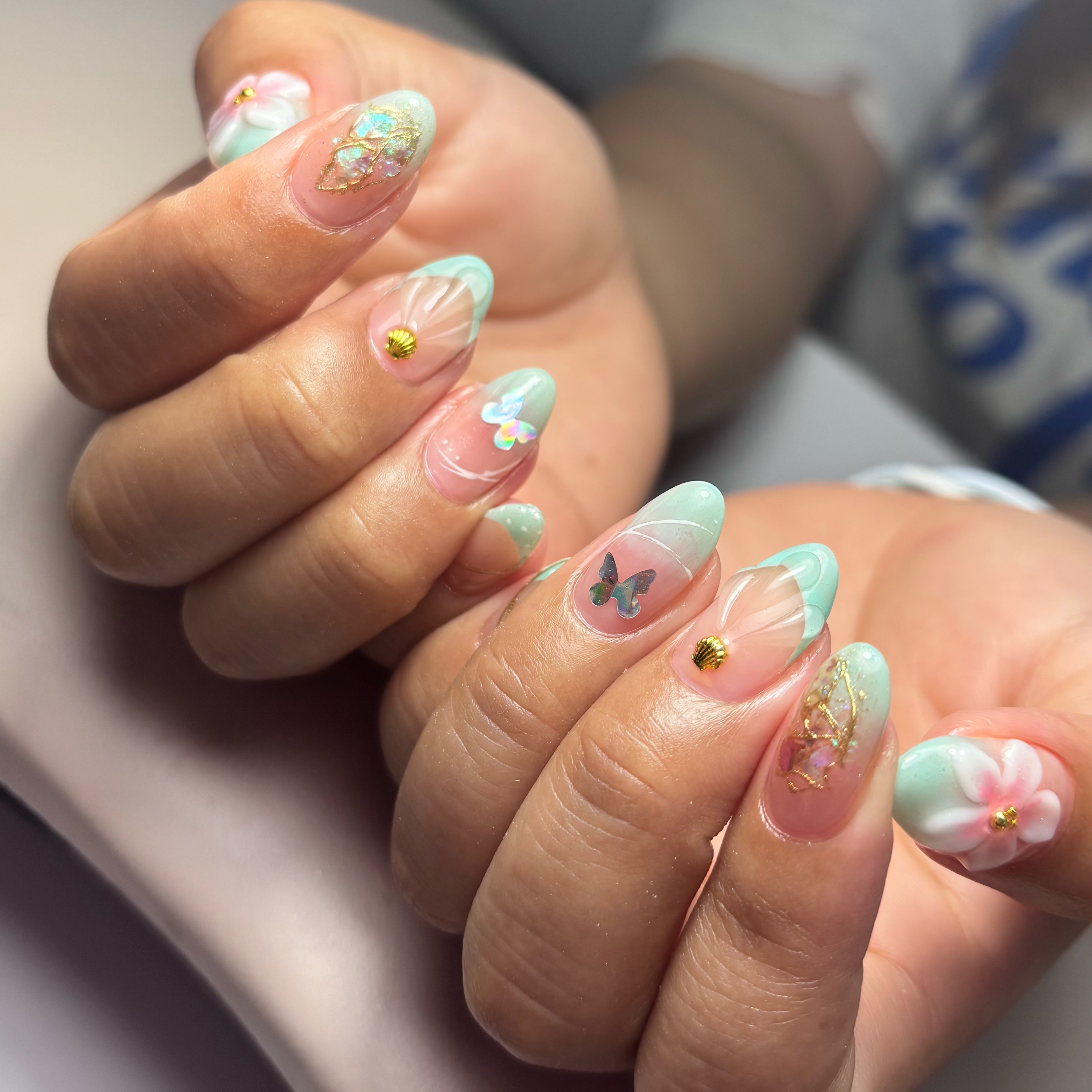anon_nail