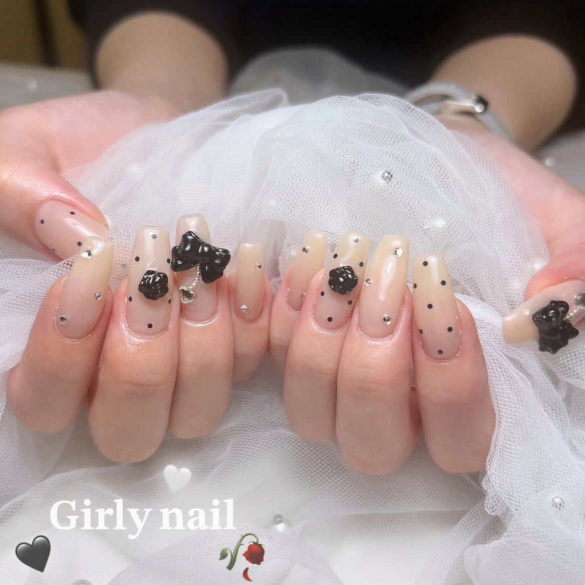 mu._.nail
