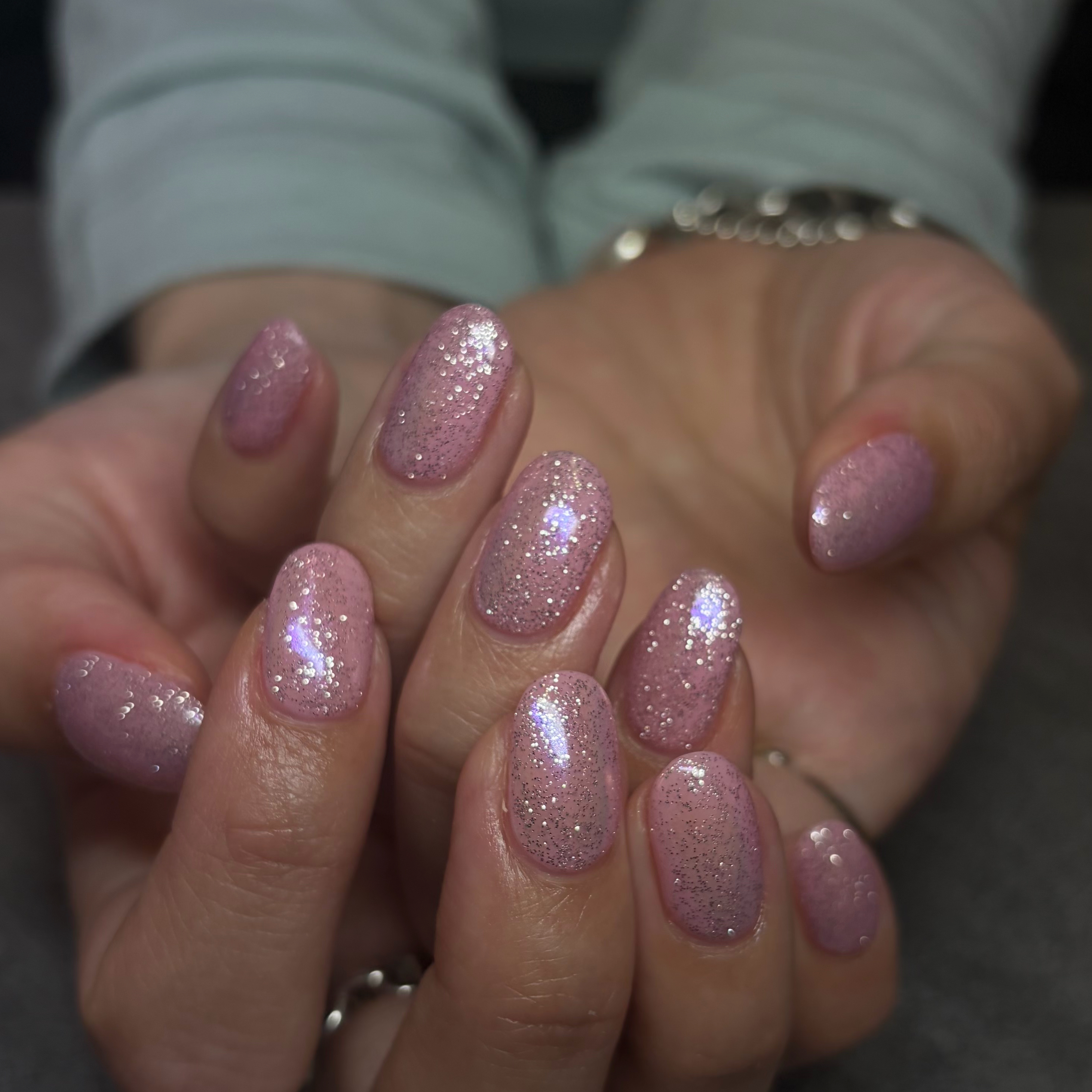 Ann.nail_arisa