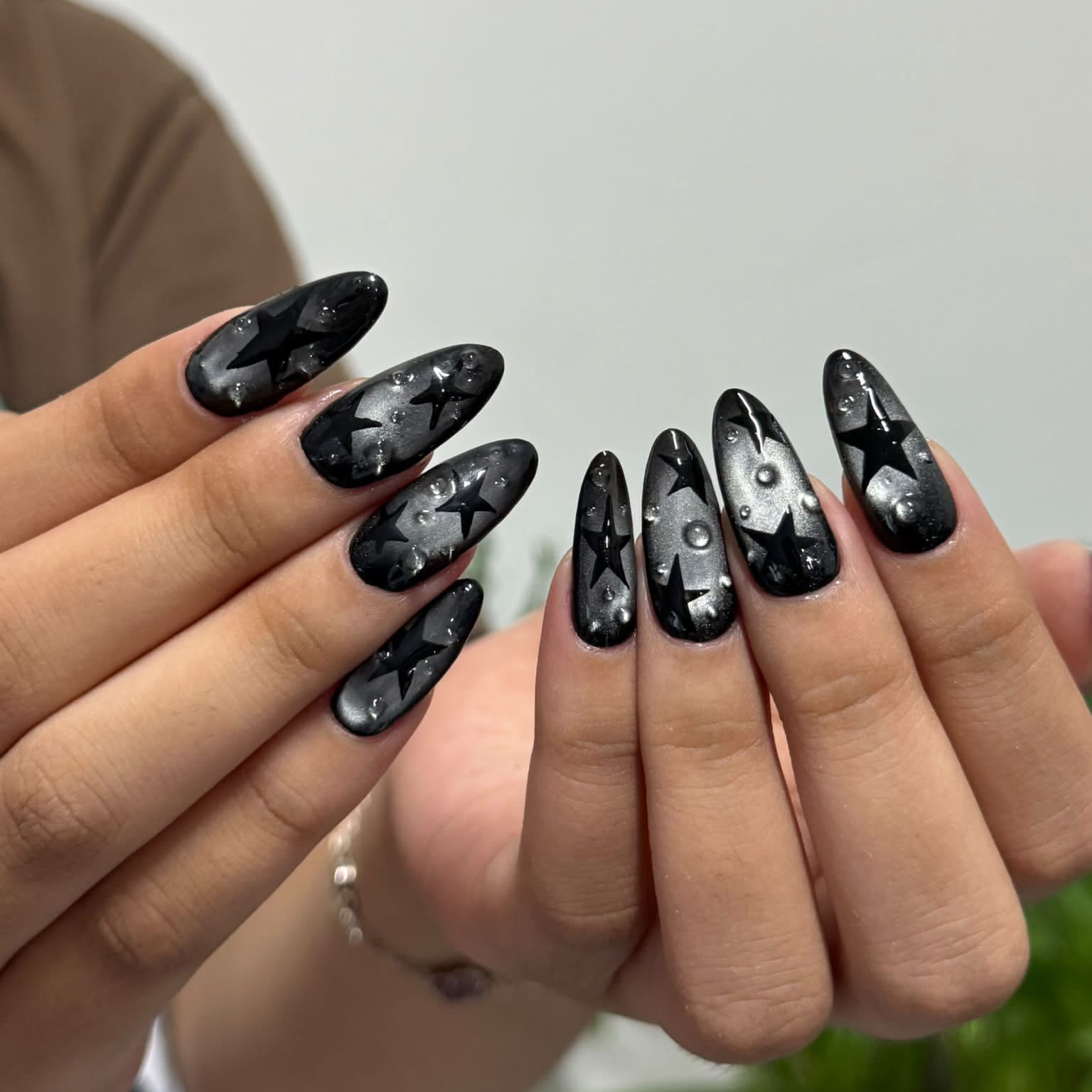 Mirai_Nails