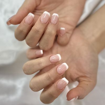 フレンチネイル✩.*˚