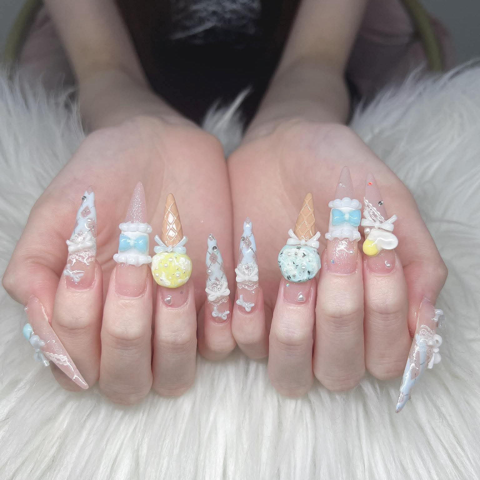 Lee_Nails