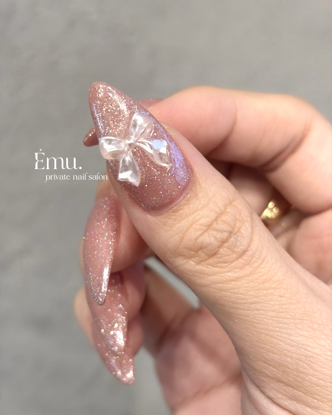 emu.__nail