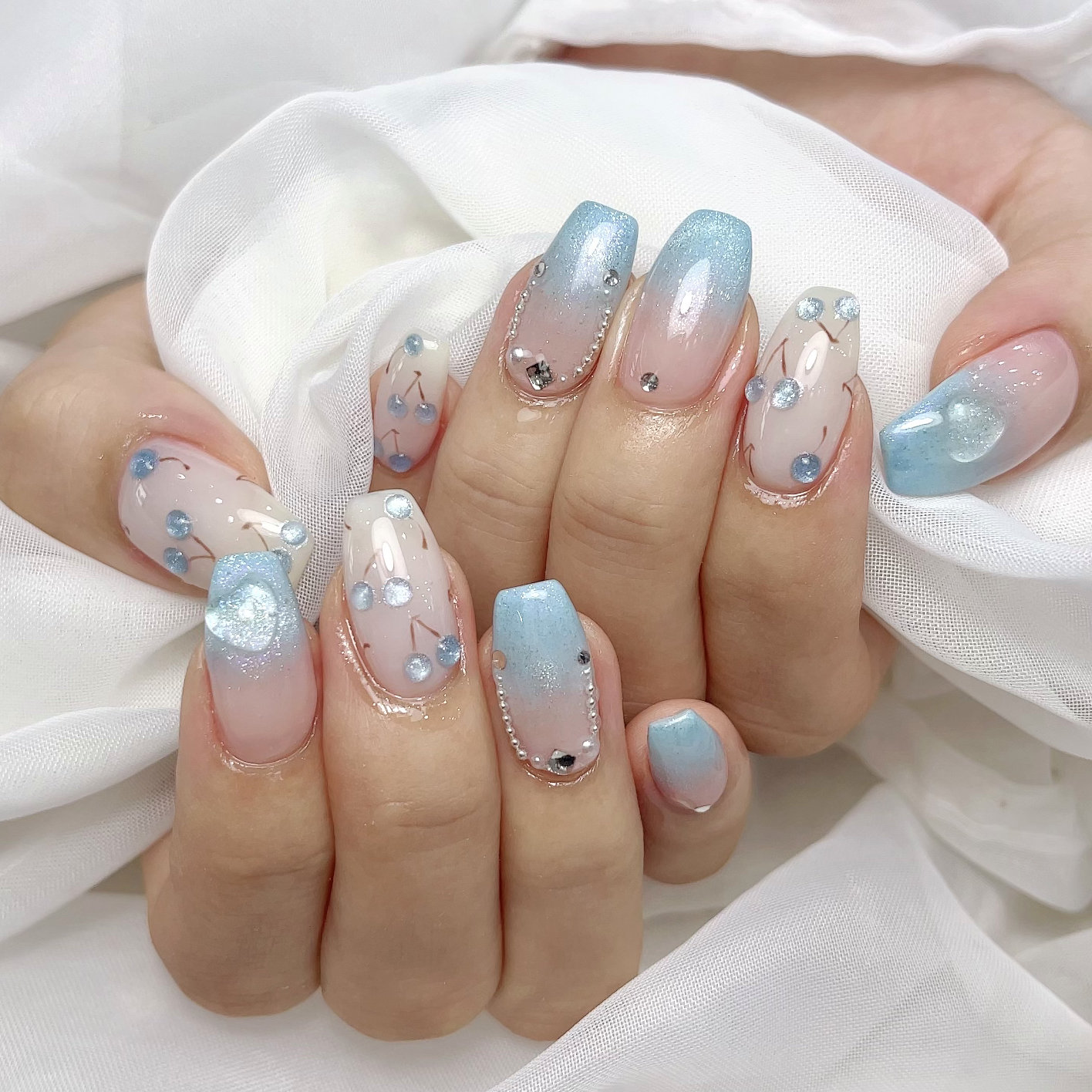 Redispe.nail_noura_Funato