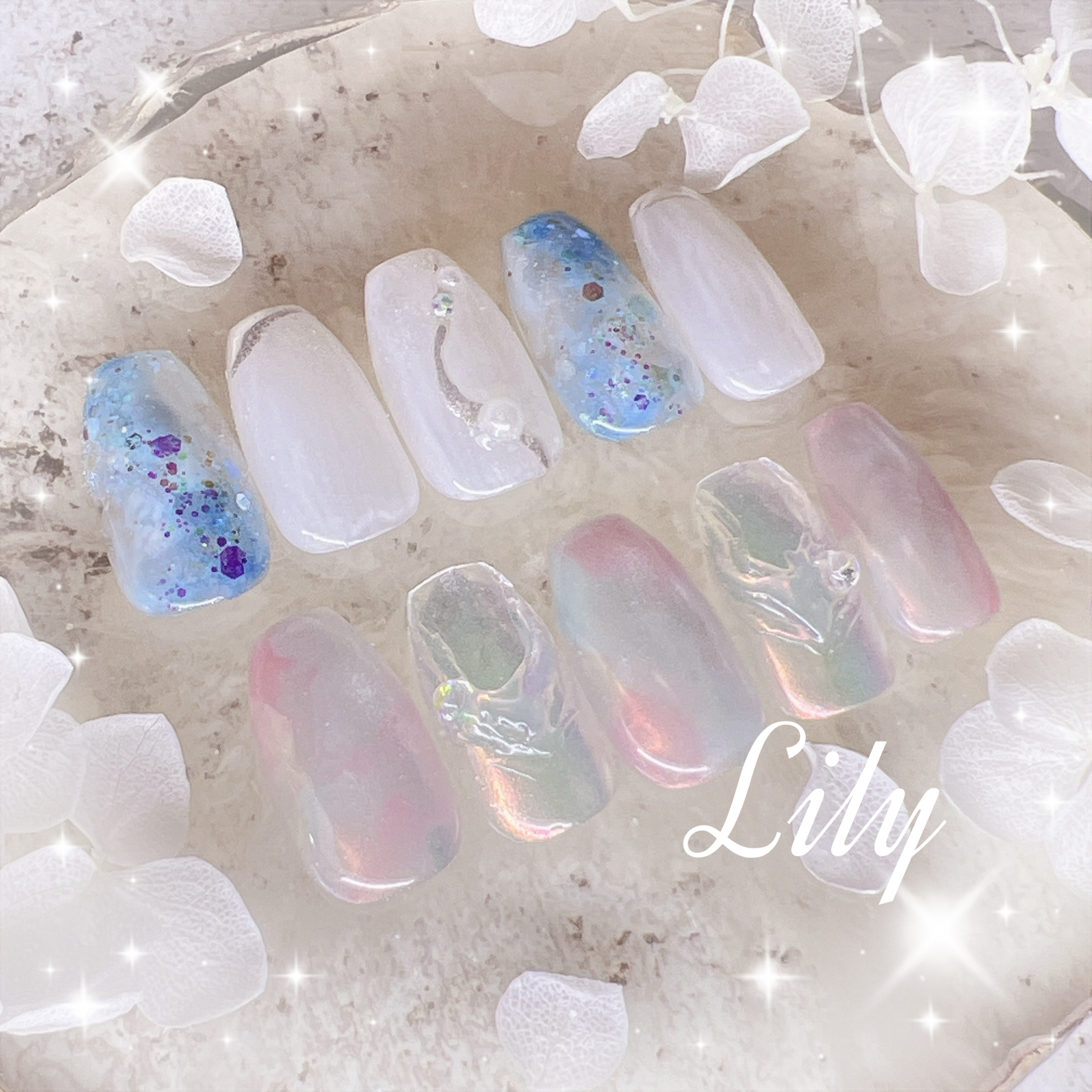 Lily.nail