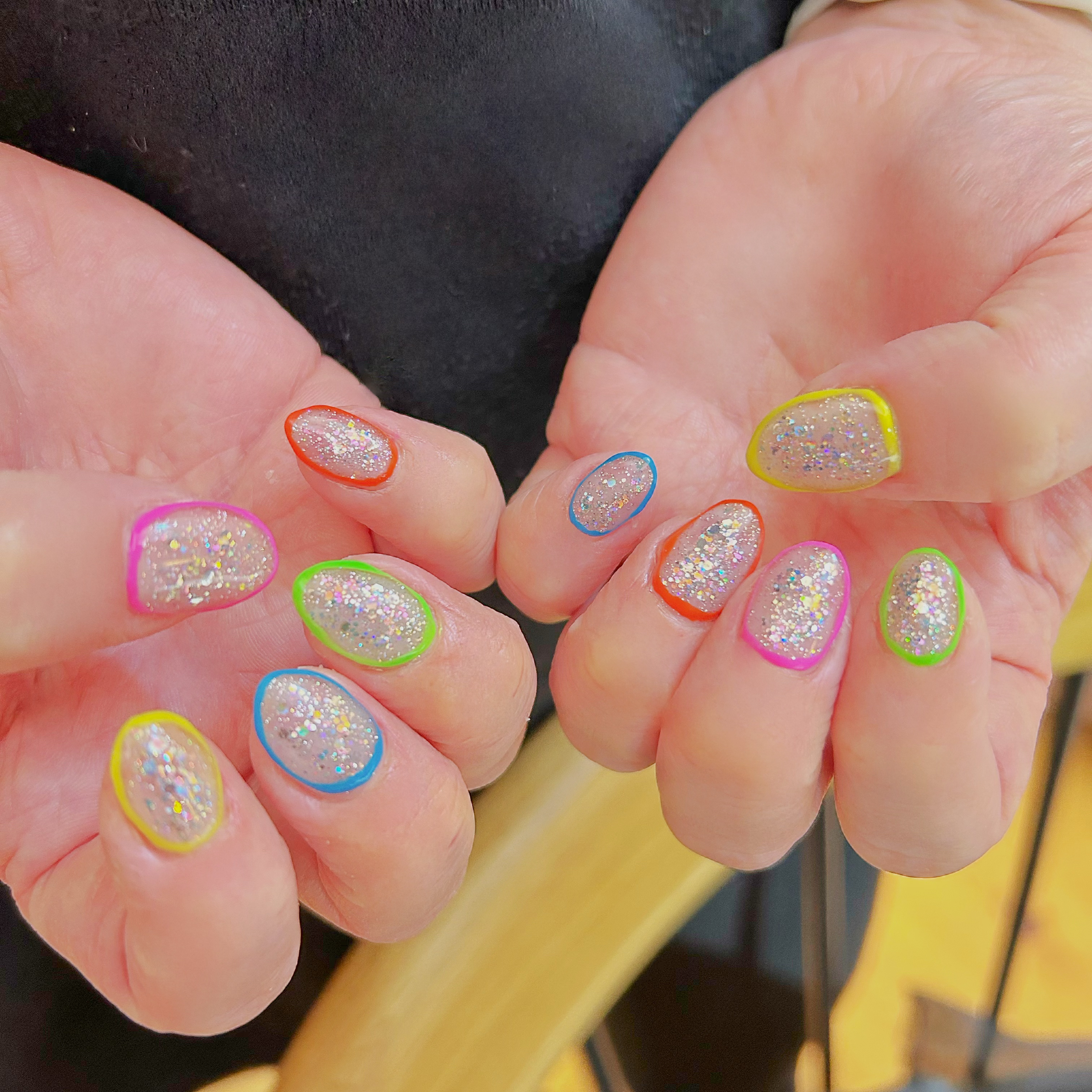Kiki_to_nail