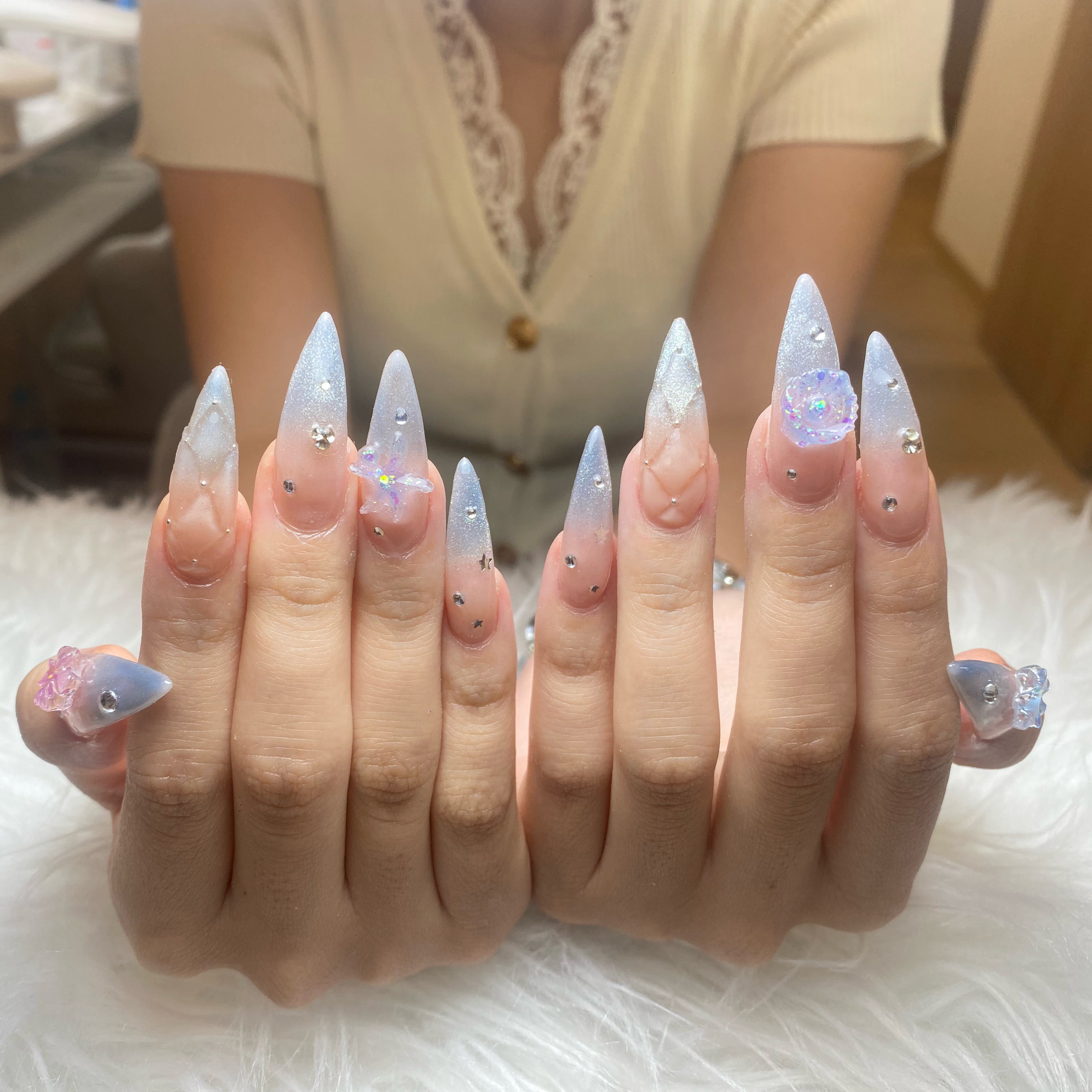 rena_reinails