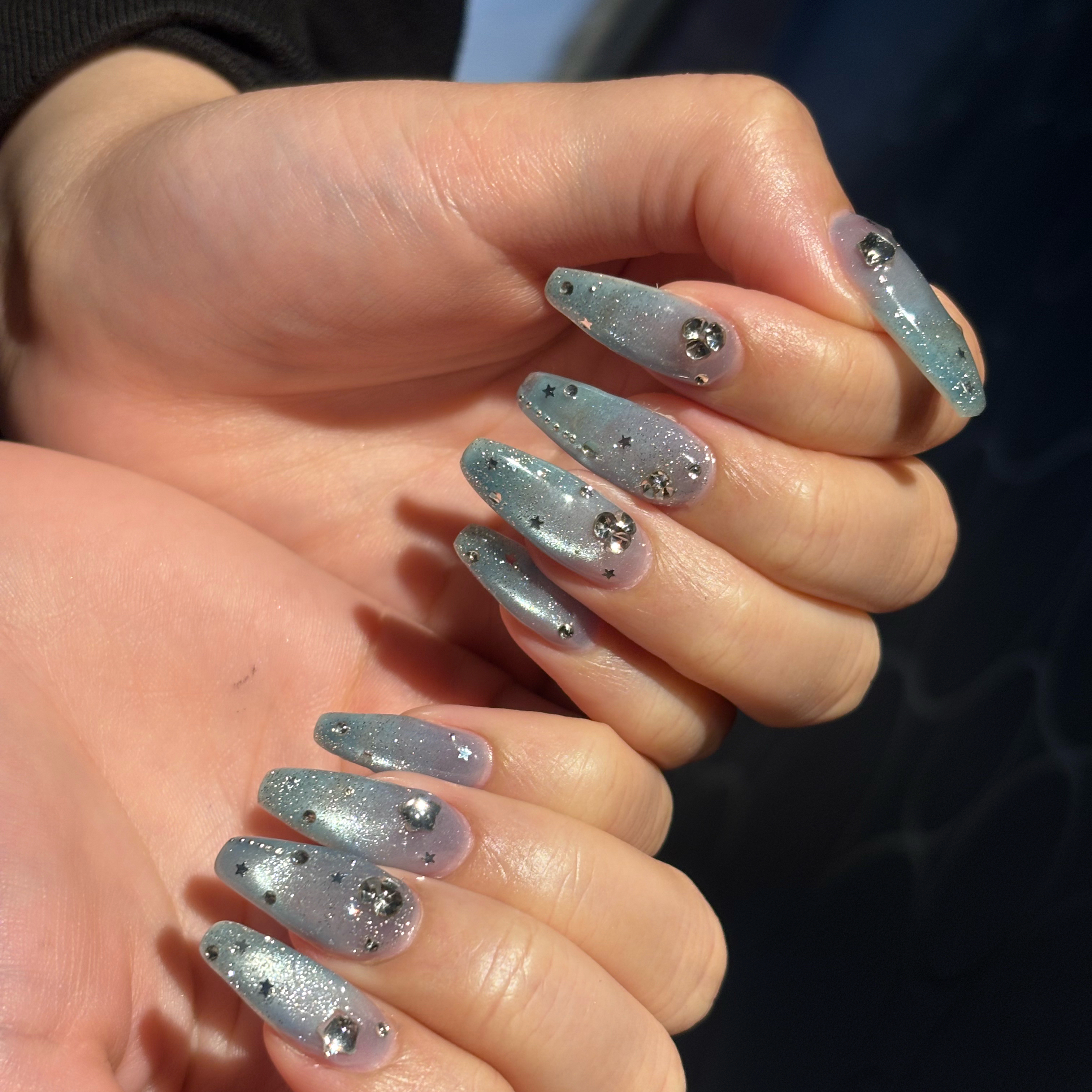 Nail_ayata