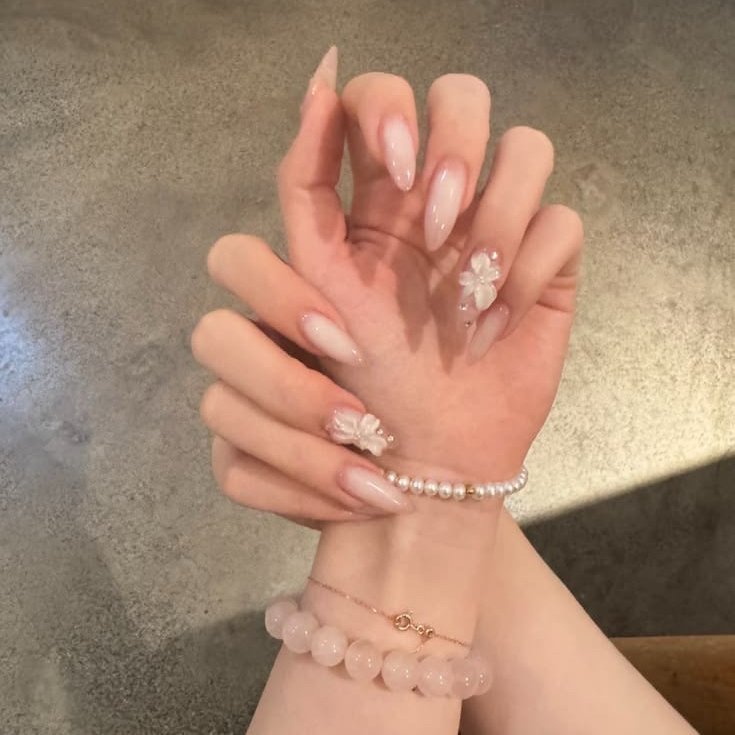 Emiii_ana.chuo_nail