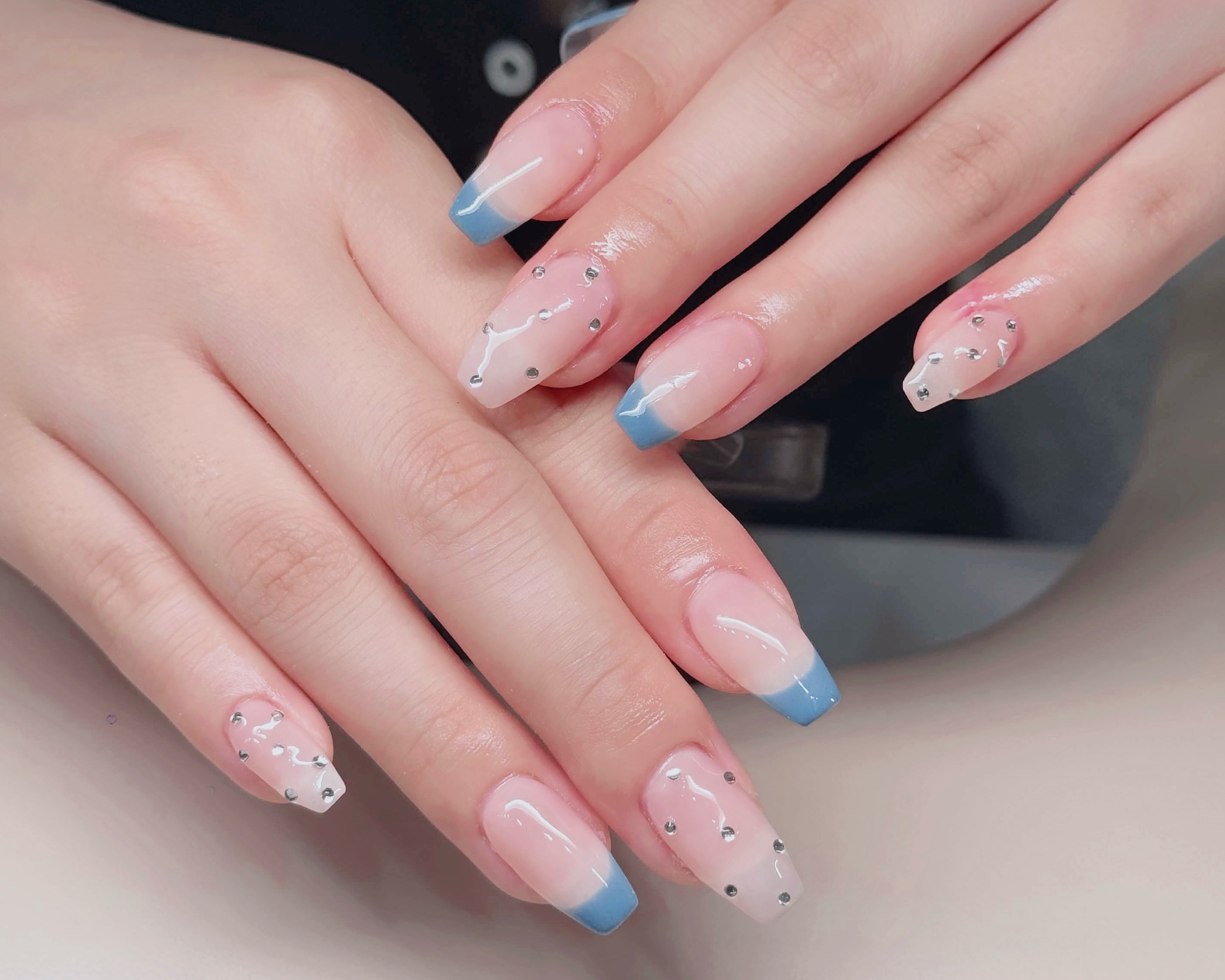 reina_88nail