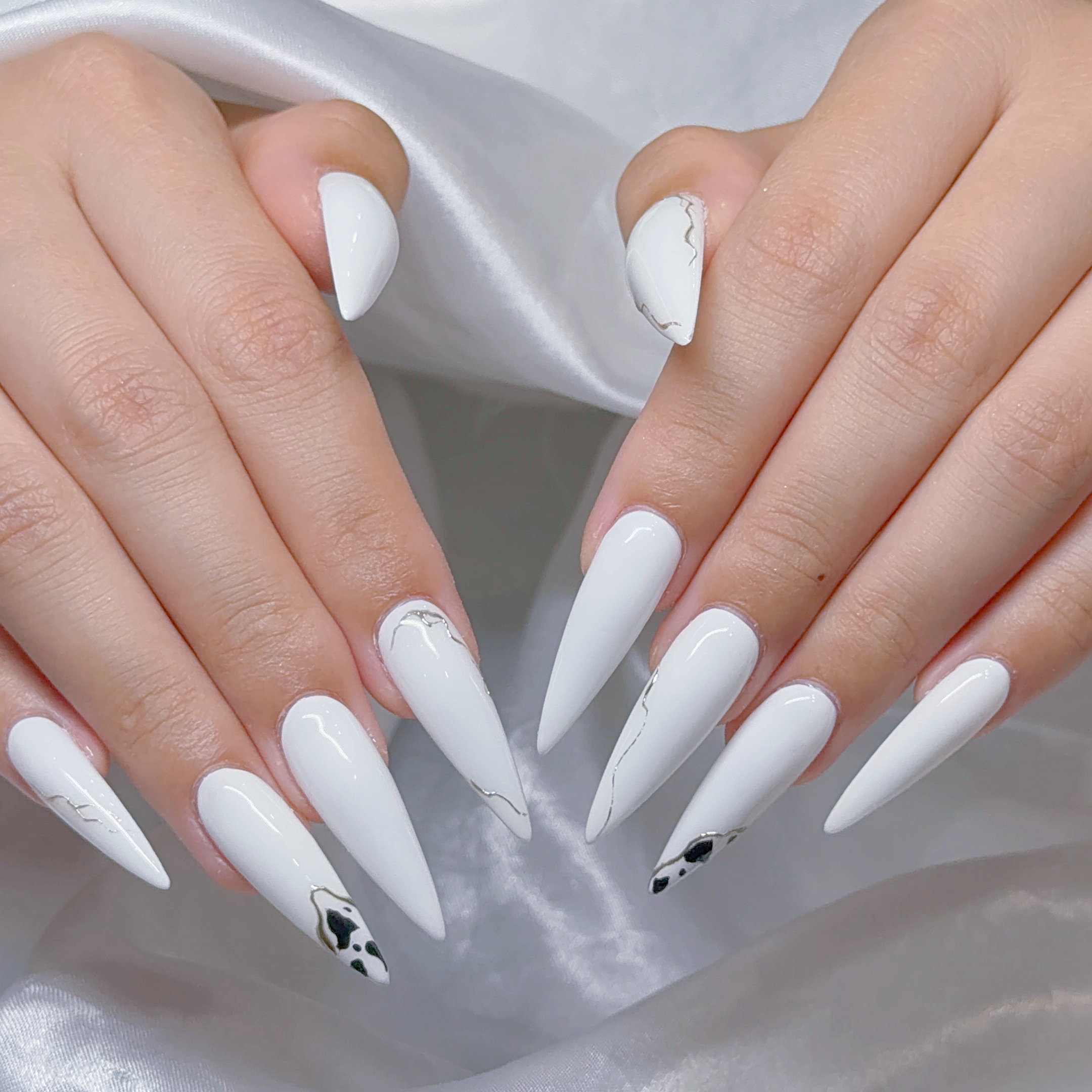 kira.Lilynailstudio