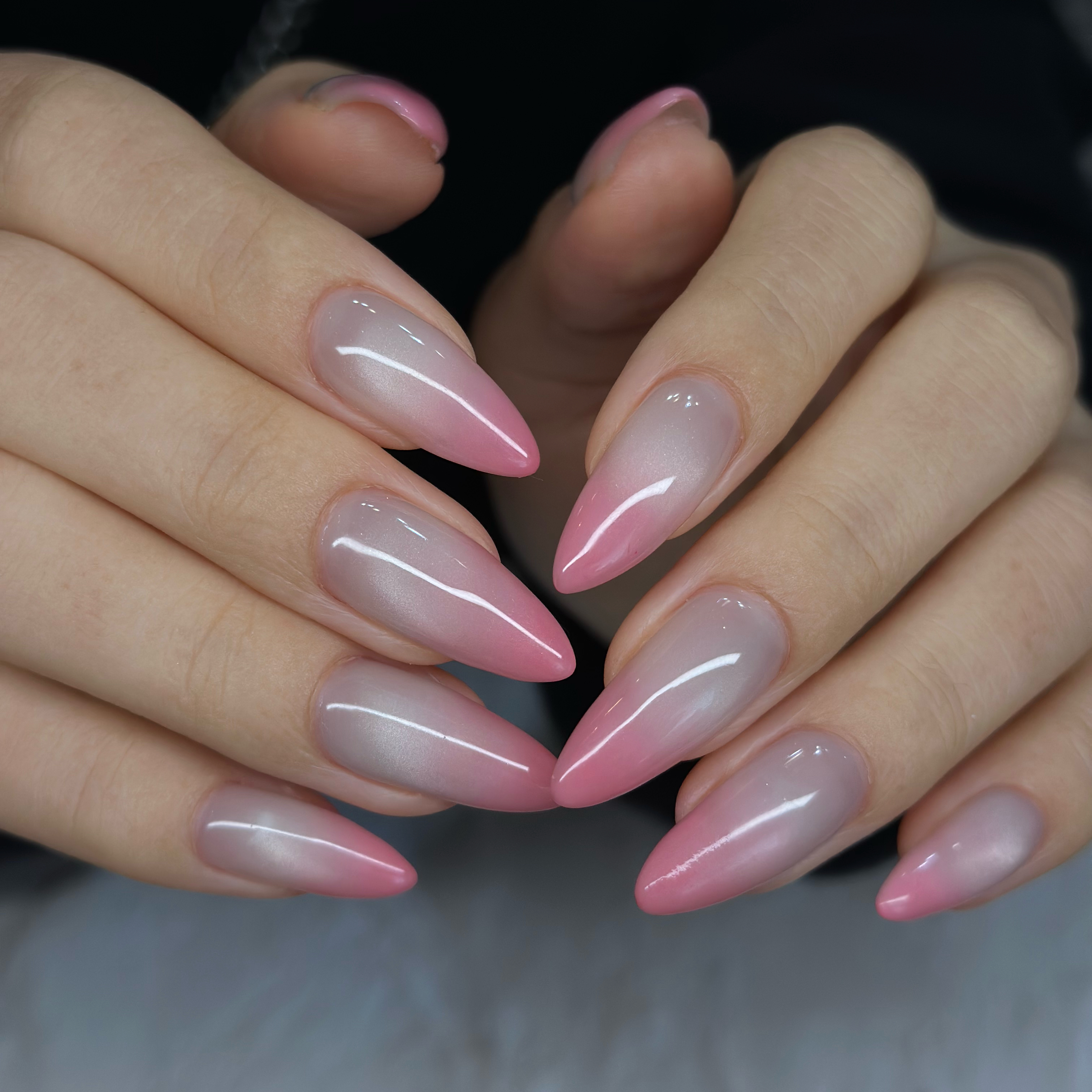 mana_nail