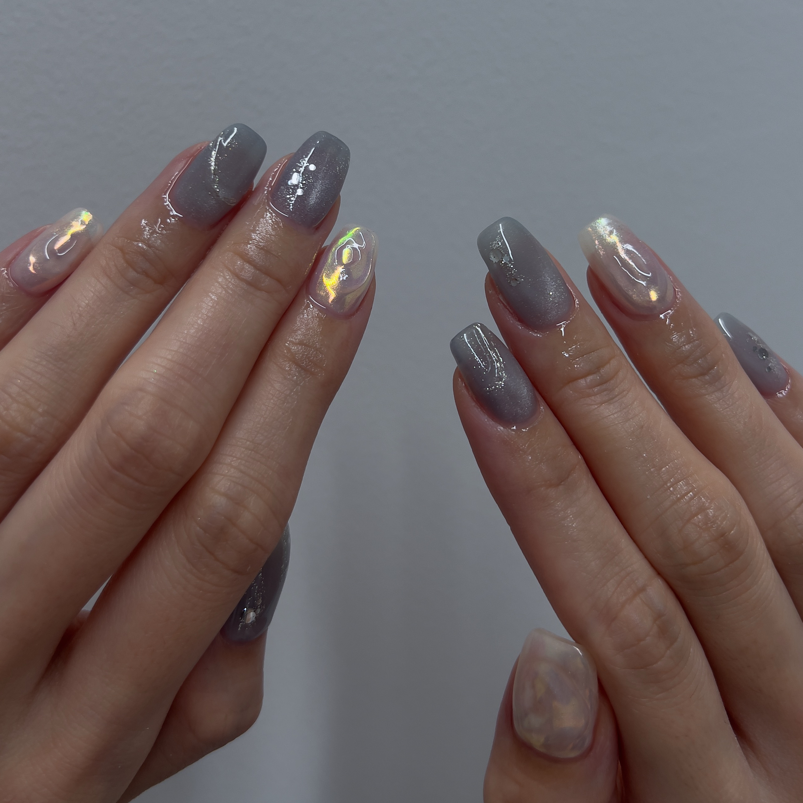 nail_gris
