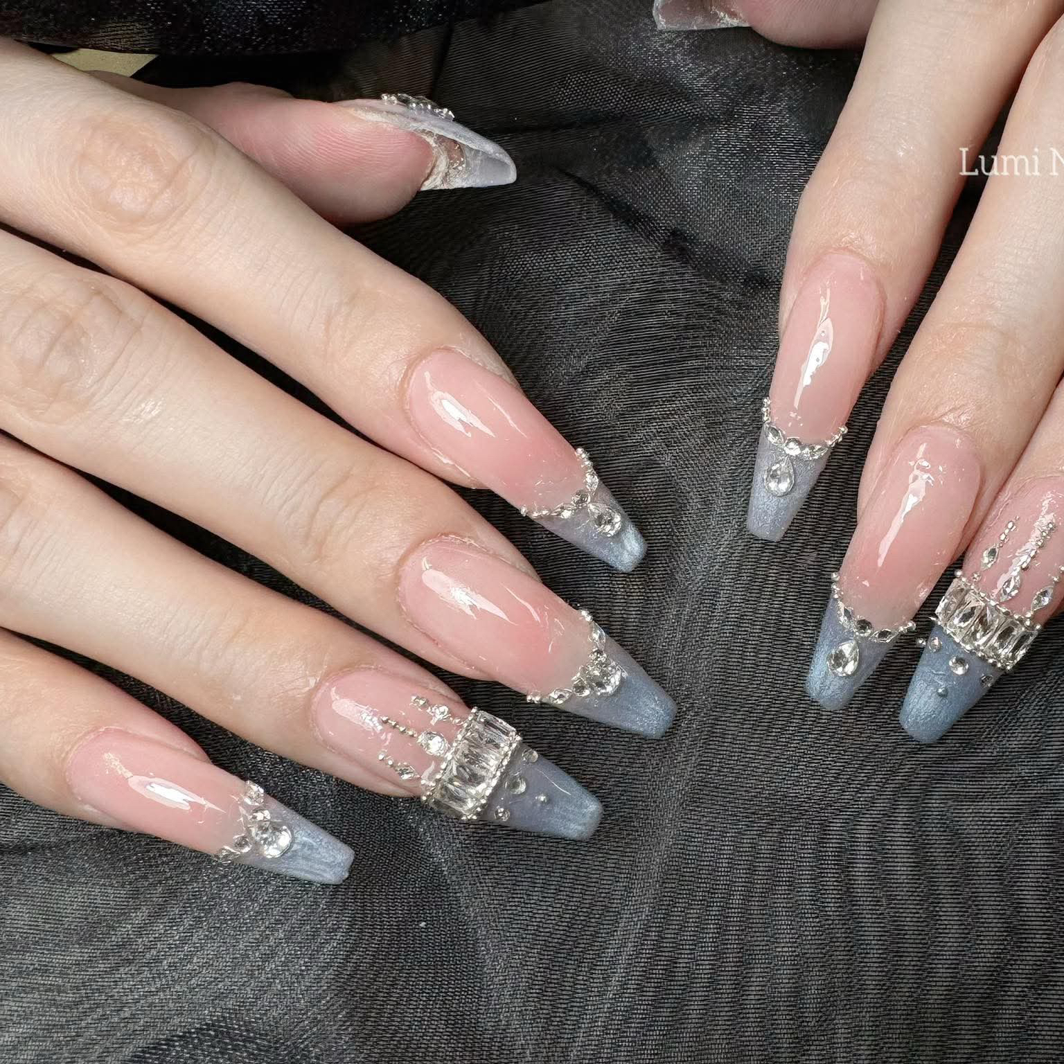 lumi.nail