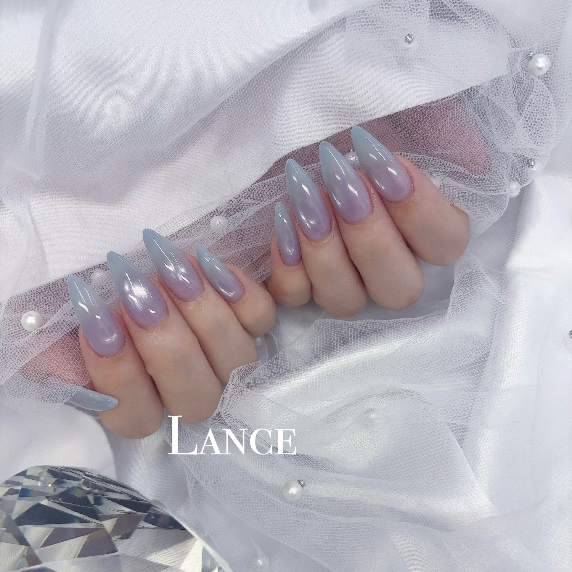 Lance.nail