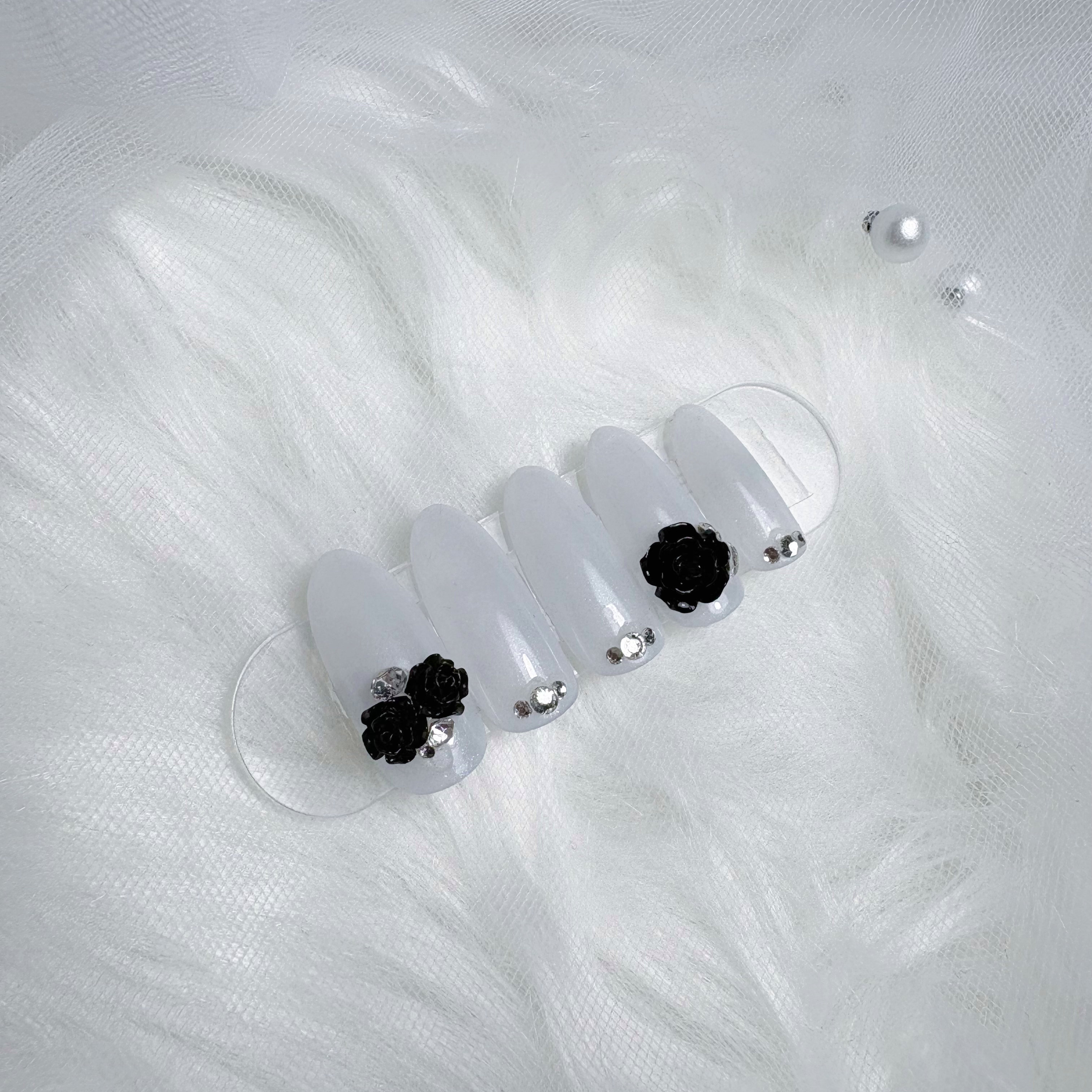 sumi_eye.nail