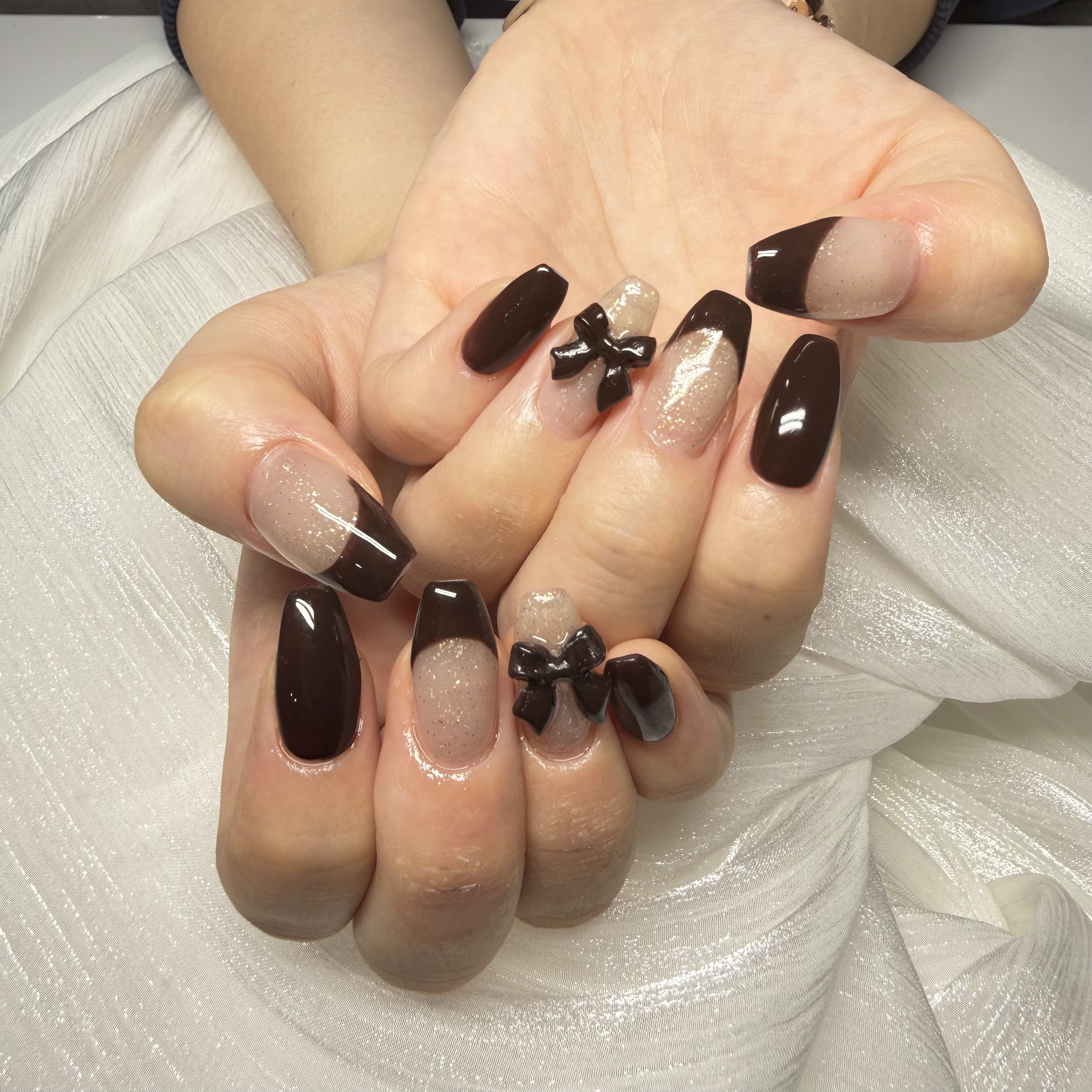 Aina_nail